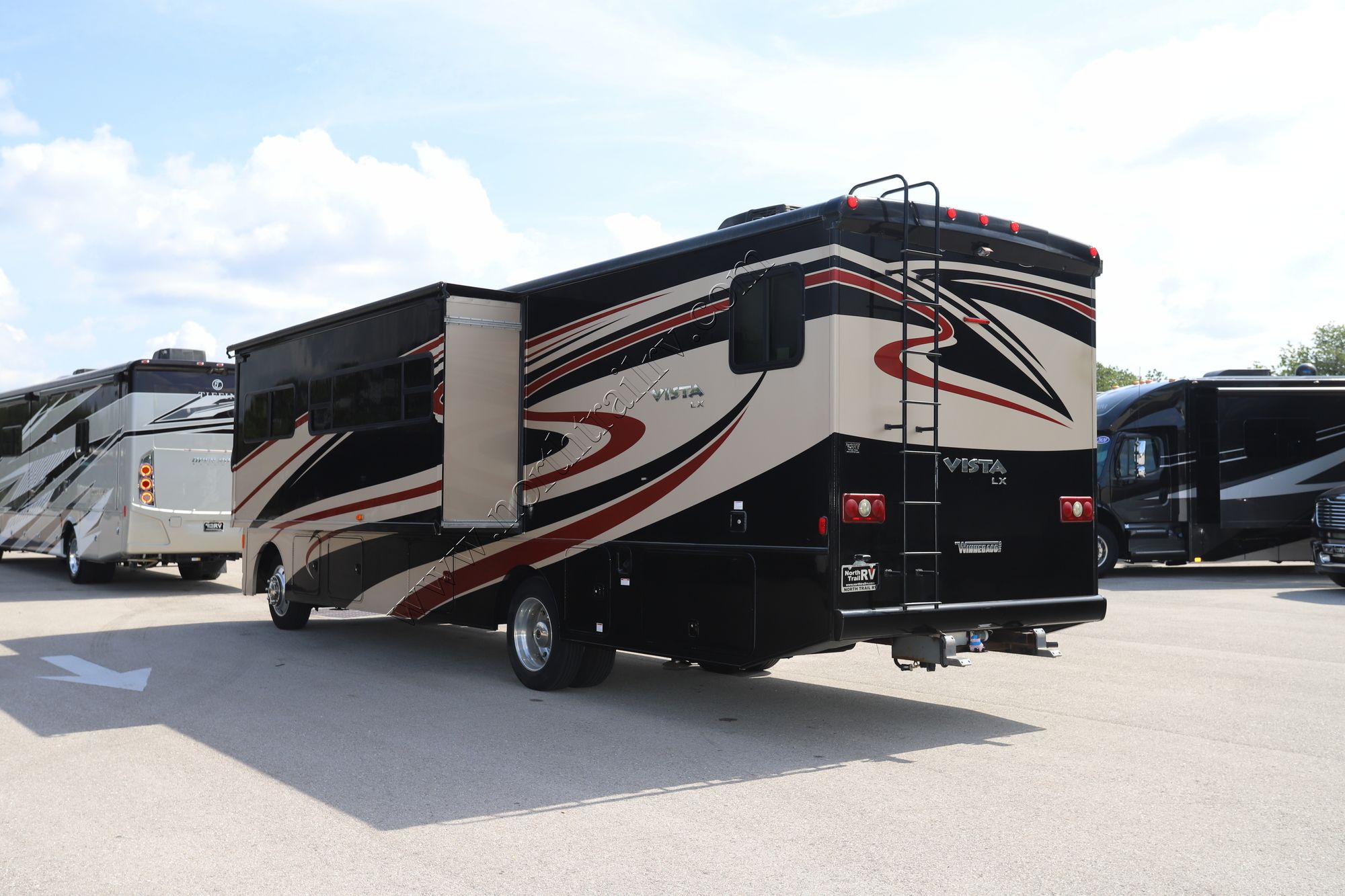 Used 2016 Winnebago Vista Lx 35F Class A  For Sale