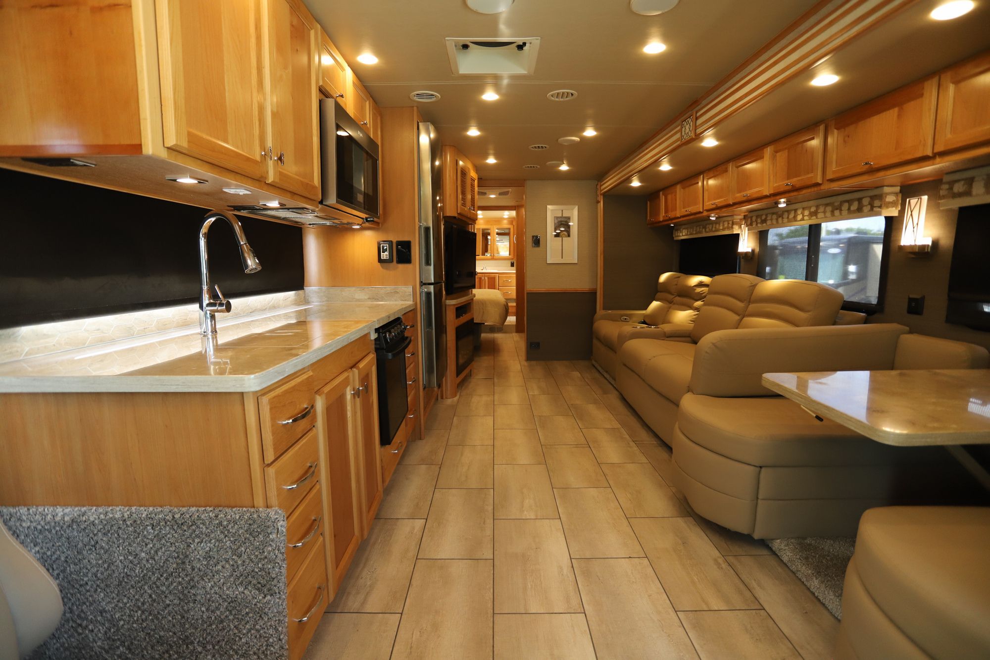 Used 2021 Tiffin Motor Homes Allegro Red 38LL Class A  For Sale