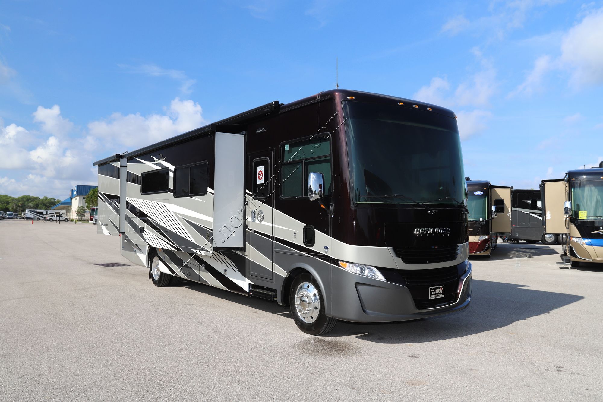 New 2022 Tiffin Motor Homes Allegro 34PA Class A  For Sale