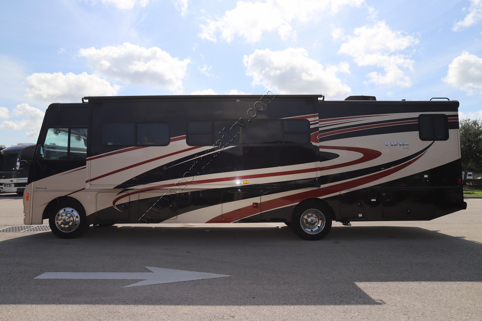 Used 2016 Winnebago Vista Lx 35F Class A  For Sale