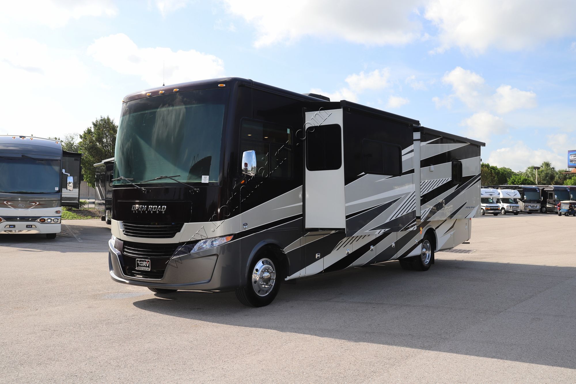 New 2022 Tiffin Motor Homes Allegro 34PA Class A  For Sale