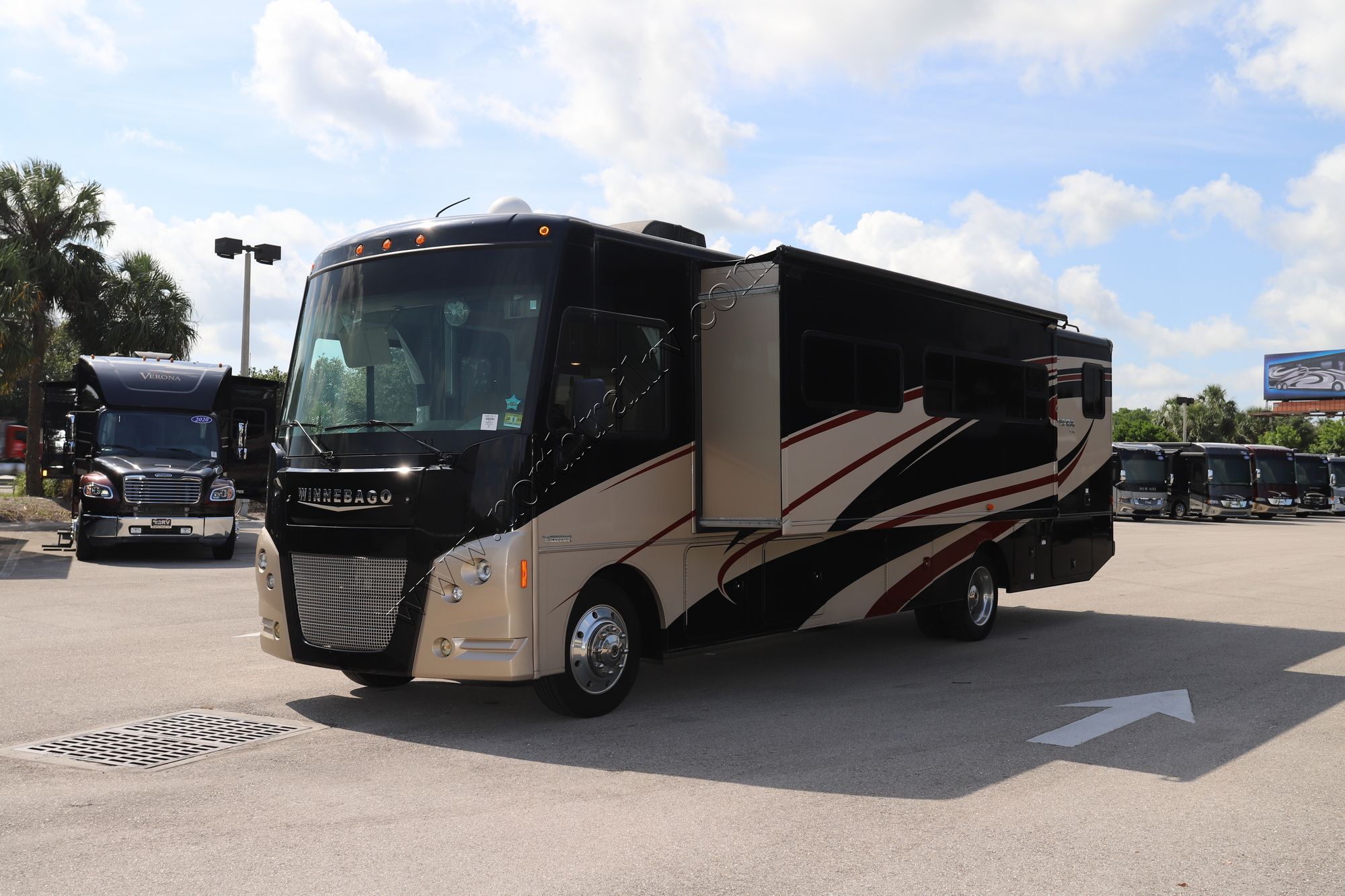 Used 2016 Winnebago Vista Lx 35F Class A  For Sale