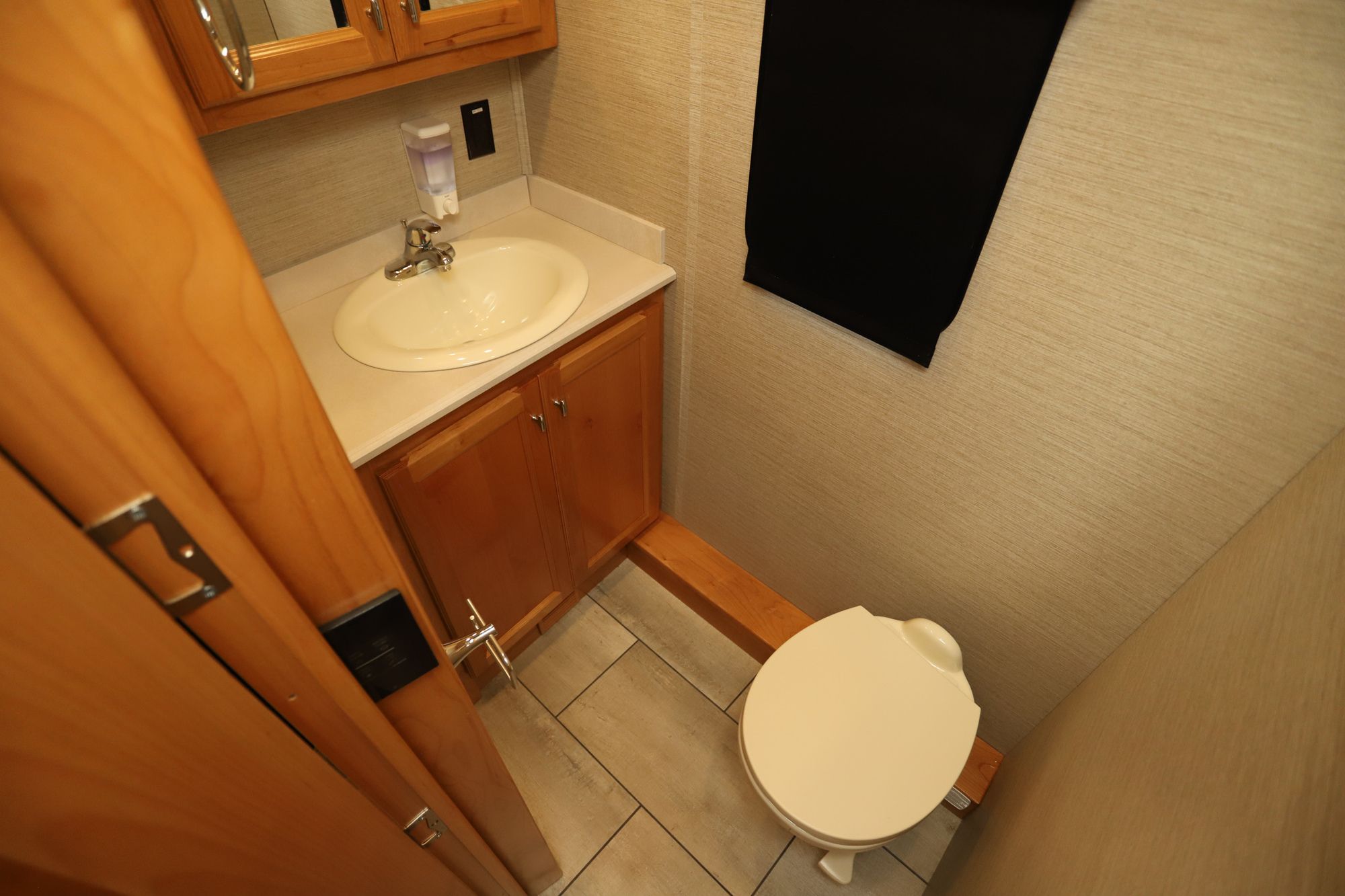 Used 2021 Tiffin Motor Homes Allegro Red 38LL Class A  For Sale