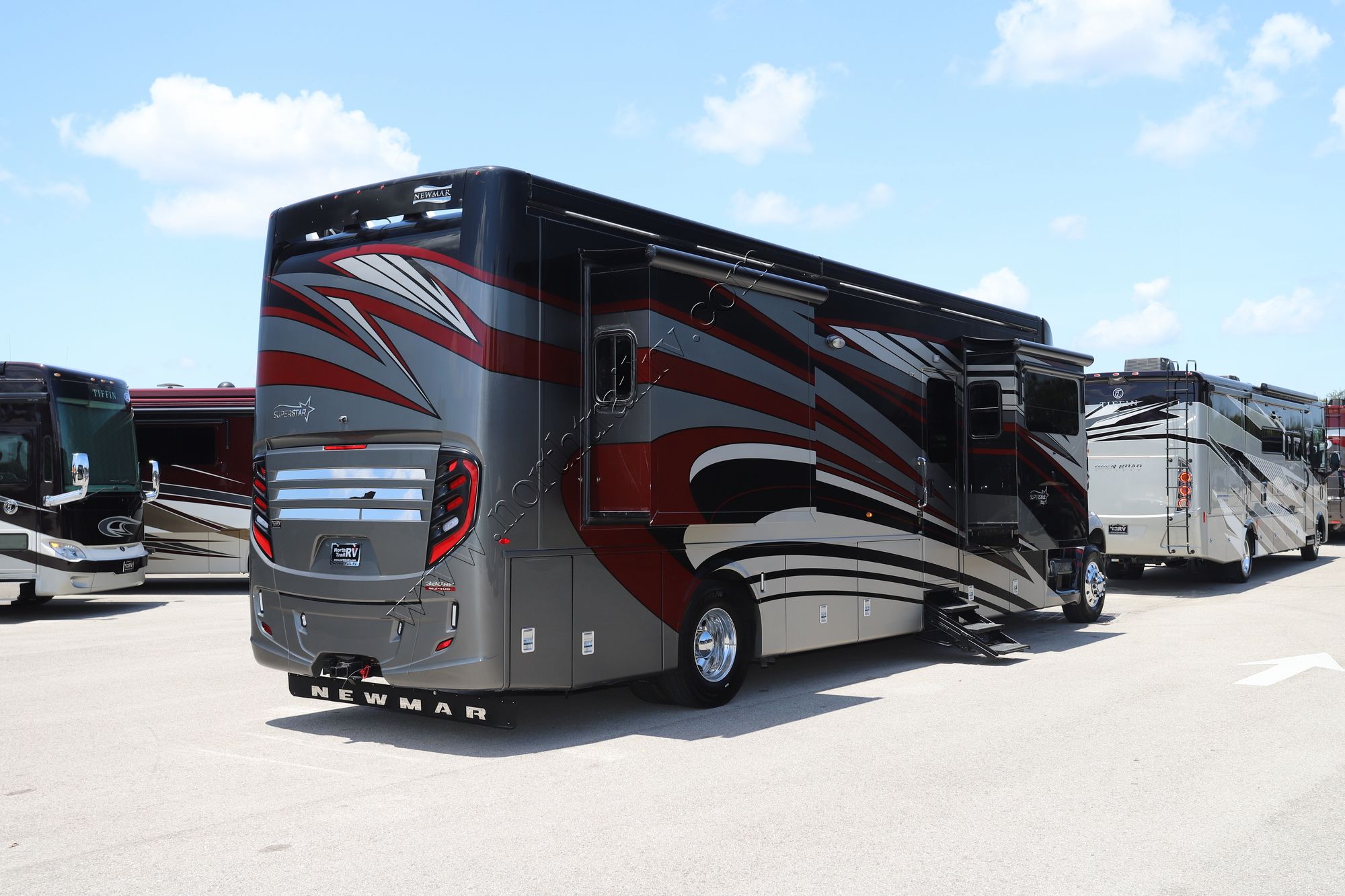 New 2022 Newmar Super Star 4065 Super C  For Sale