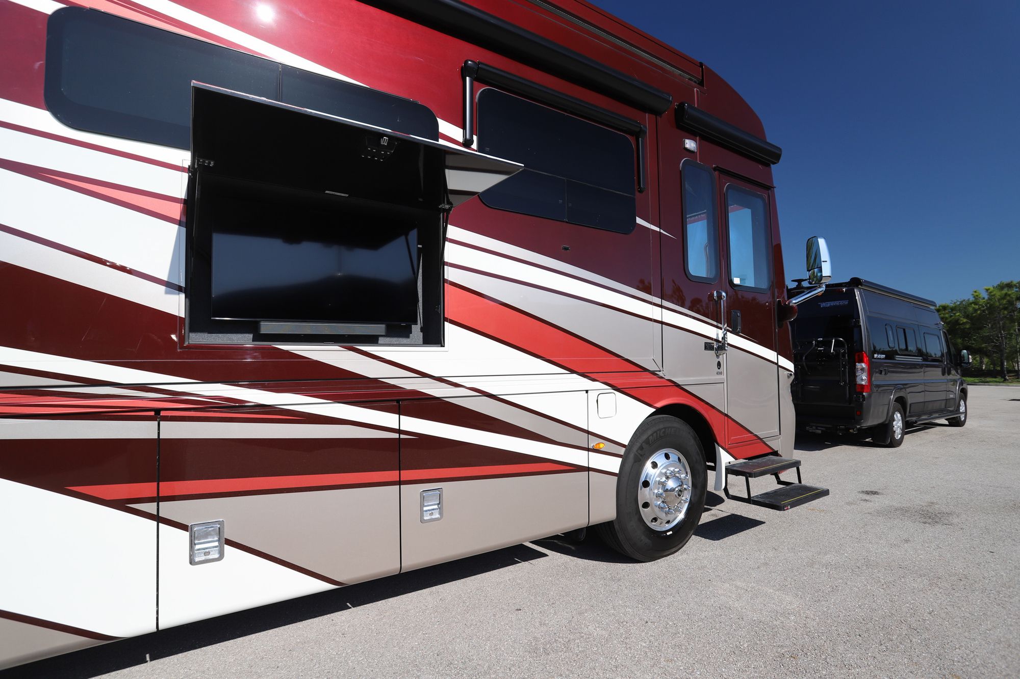 New 2022 Newmar Ventana 4310 Class A  For Sale