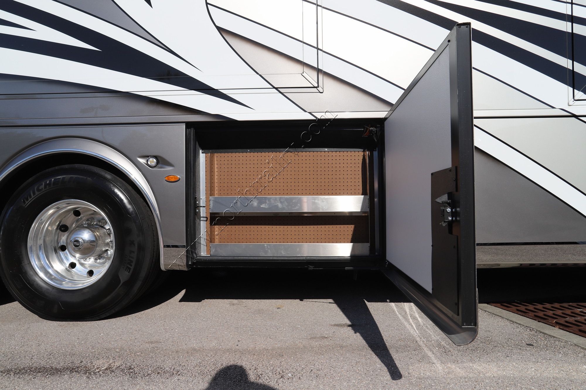 New 2022 Newmar Essex 4551 Class A  For Sale