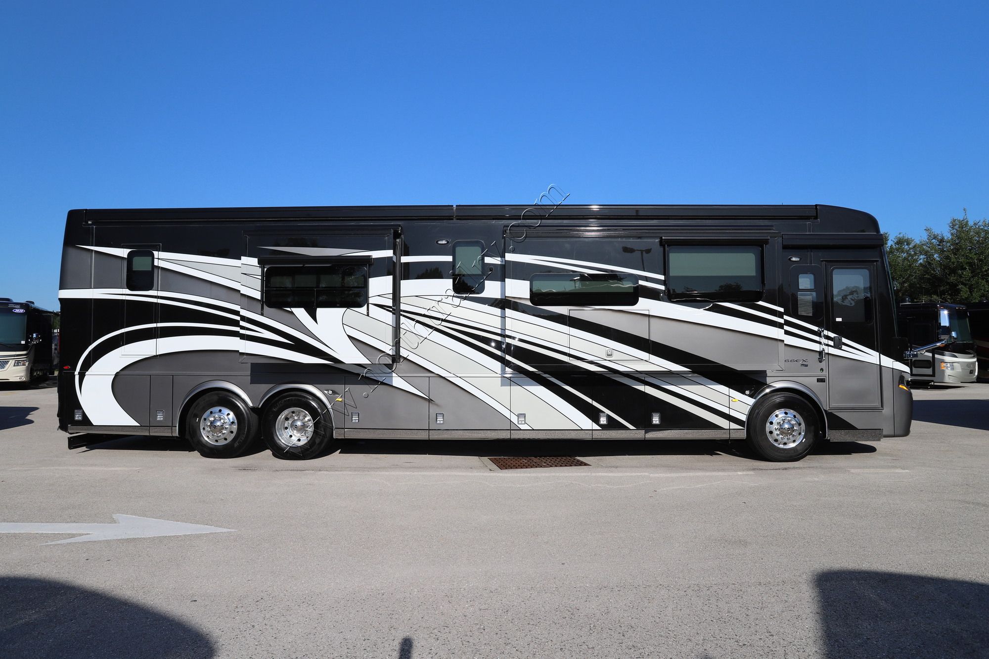 New 2022 Newmar Essex 4551 Class A  For Sale