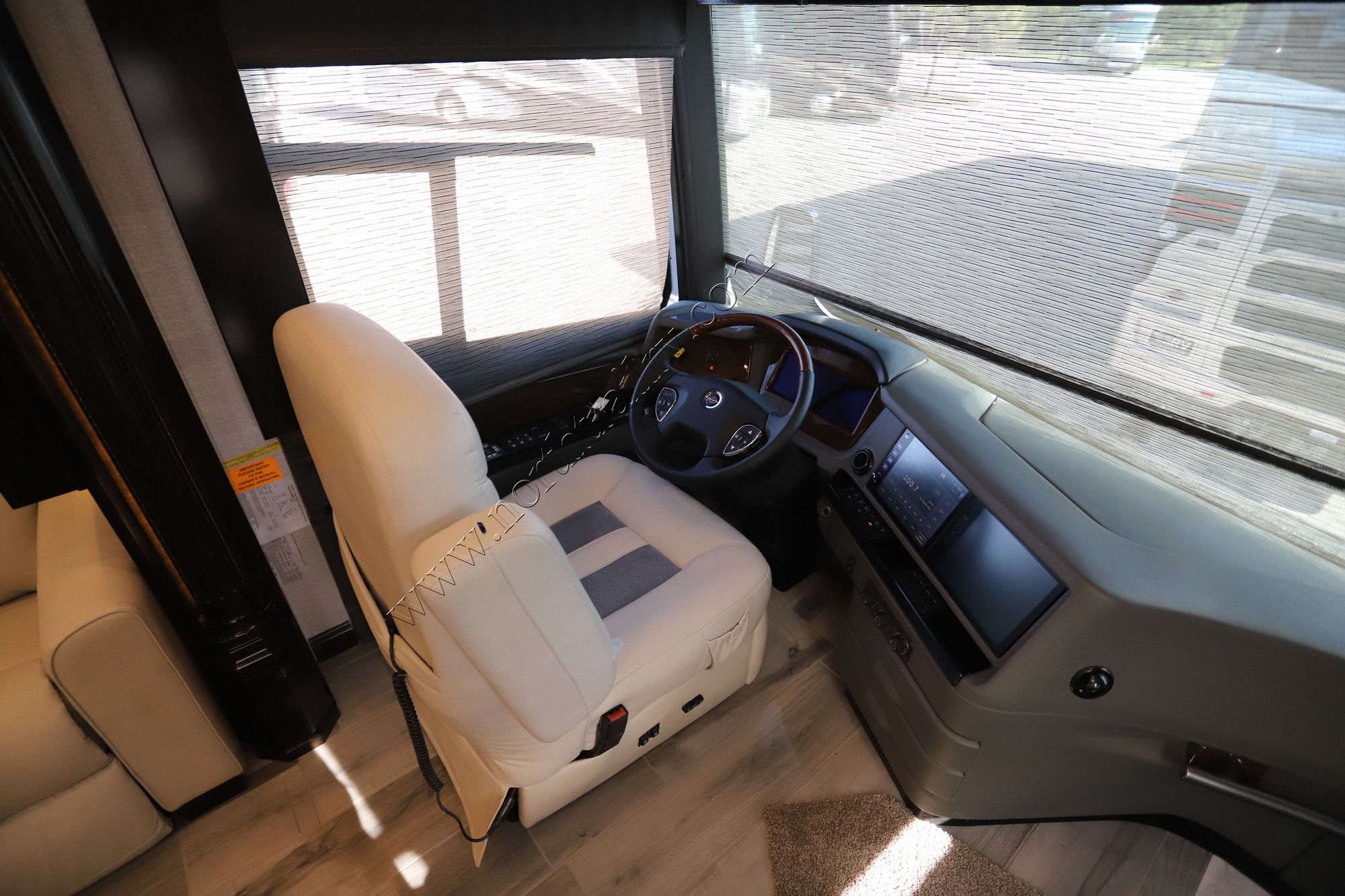 New 2022 Newmar Essex 4551 Class A  For Sale