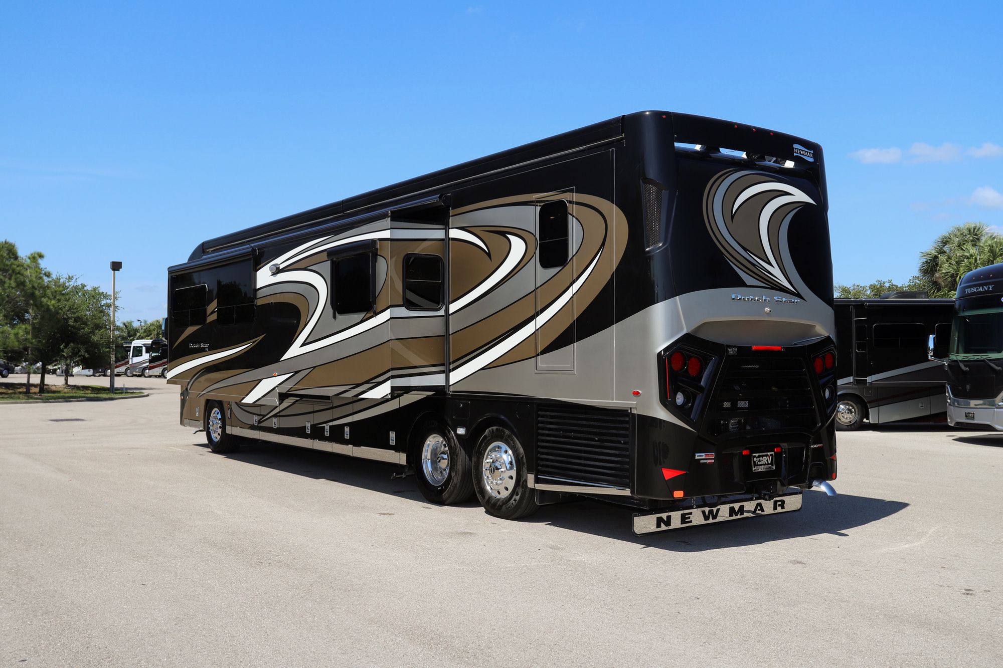 New 2022 Newmar Dutch Star 4369 Class A  For Sale