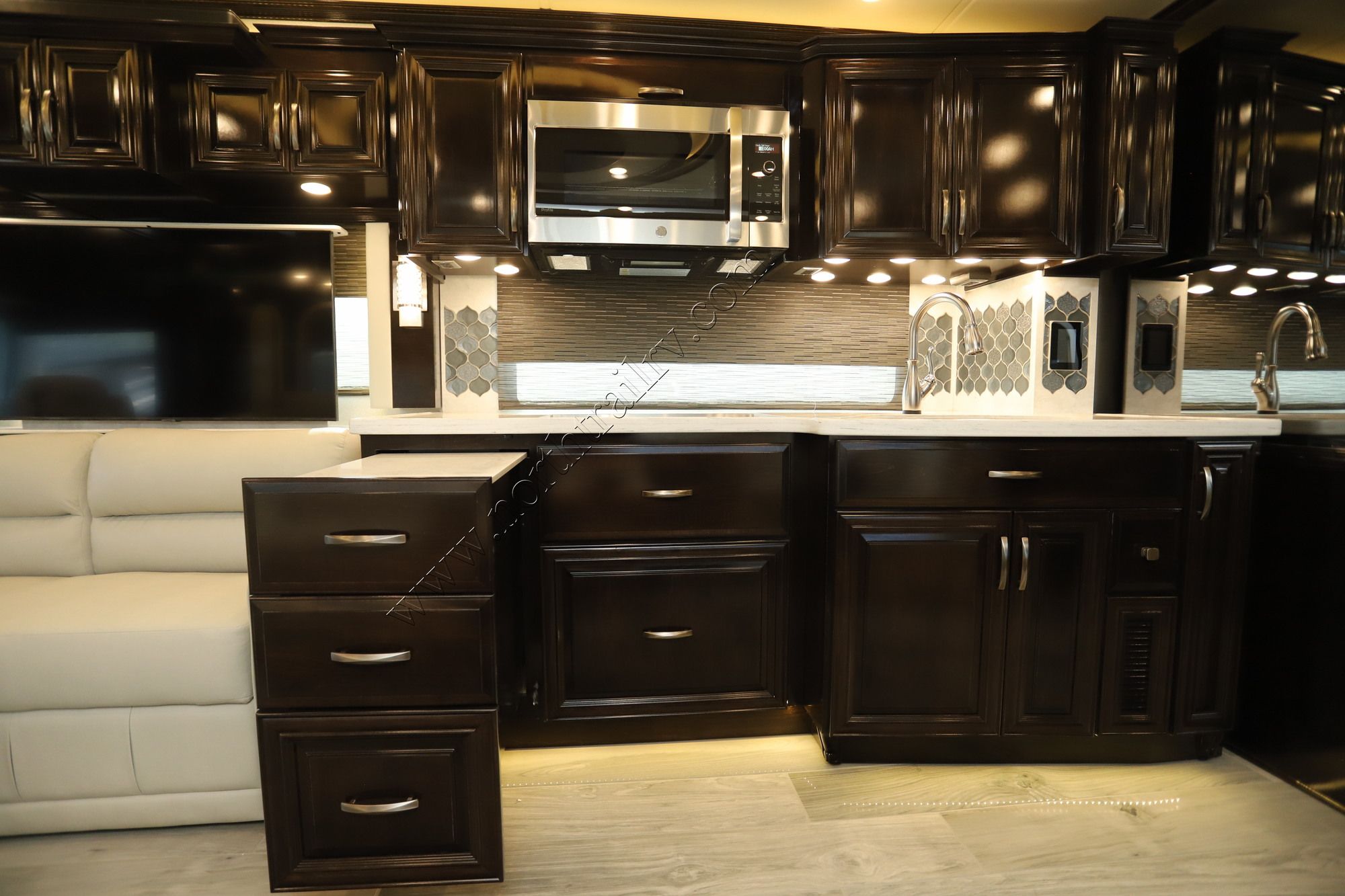 New 2022 Newmar Essex 4551 Class A  For Sale