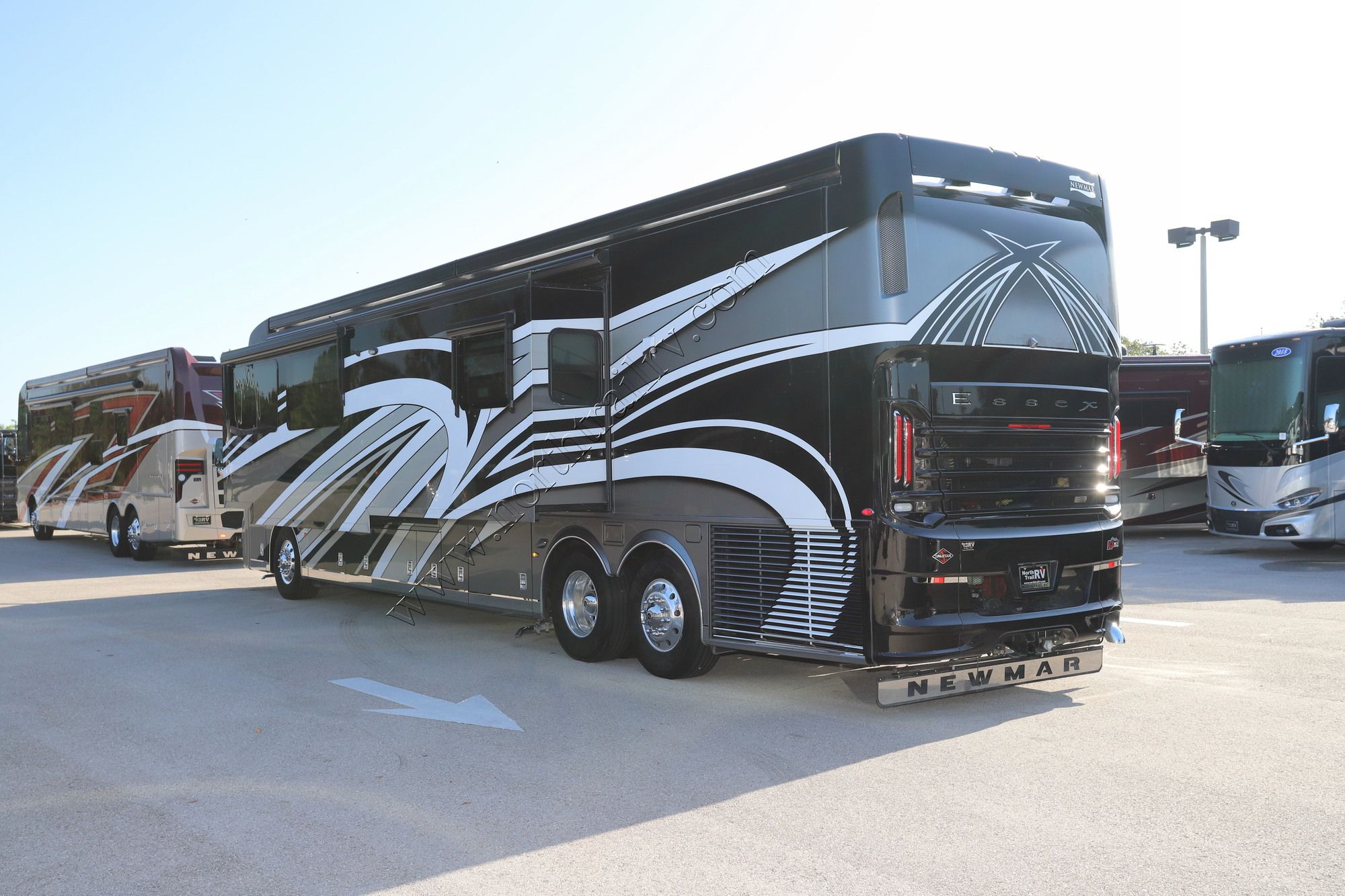 New 2022 Newmar Essex 4551 Class A  For Sale