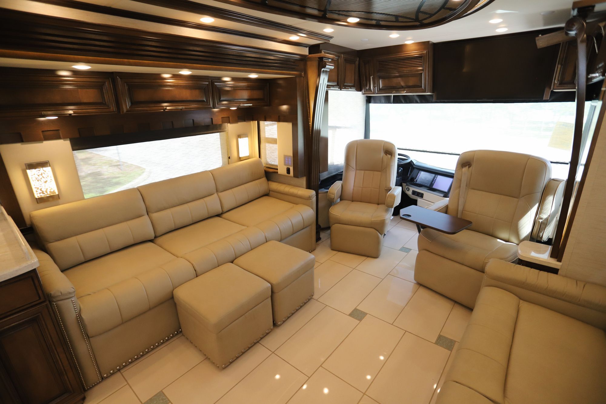 Used 2019 Newmar London Aire 4533 Class A  For Sale