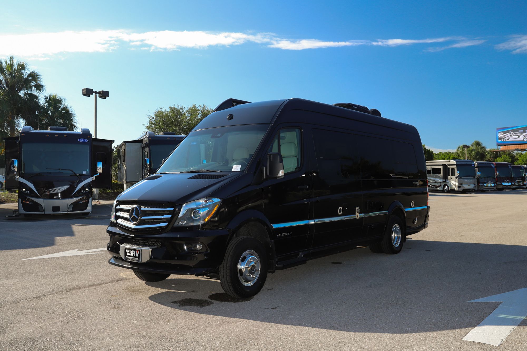 Used 2018 Airstream Interstate EXT LOUNGE Class B  For Sale