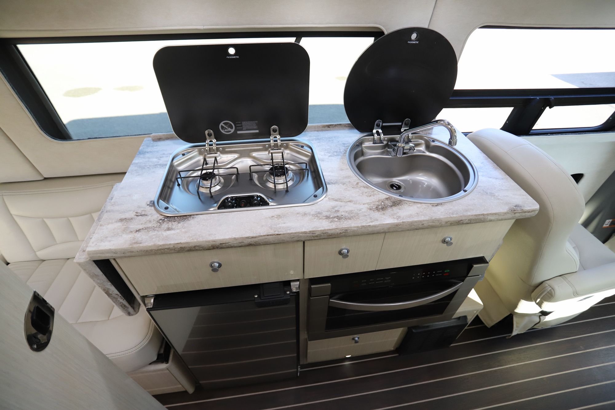 Used 2018 Airstream Interstate EXT LOUNGE Class B  For Sale