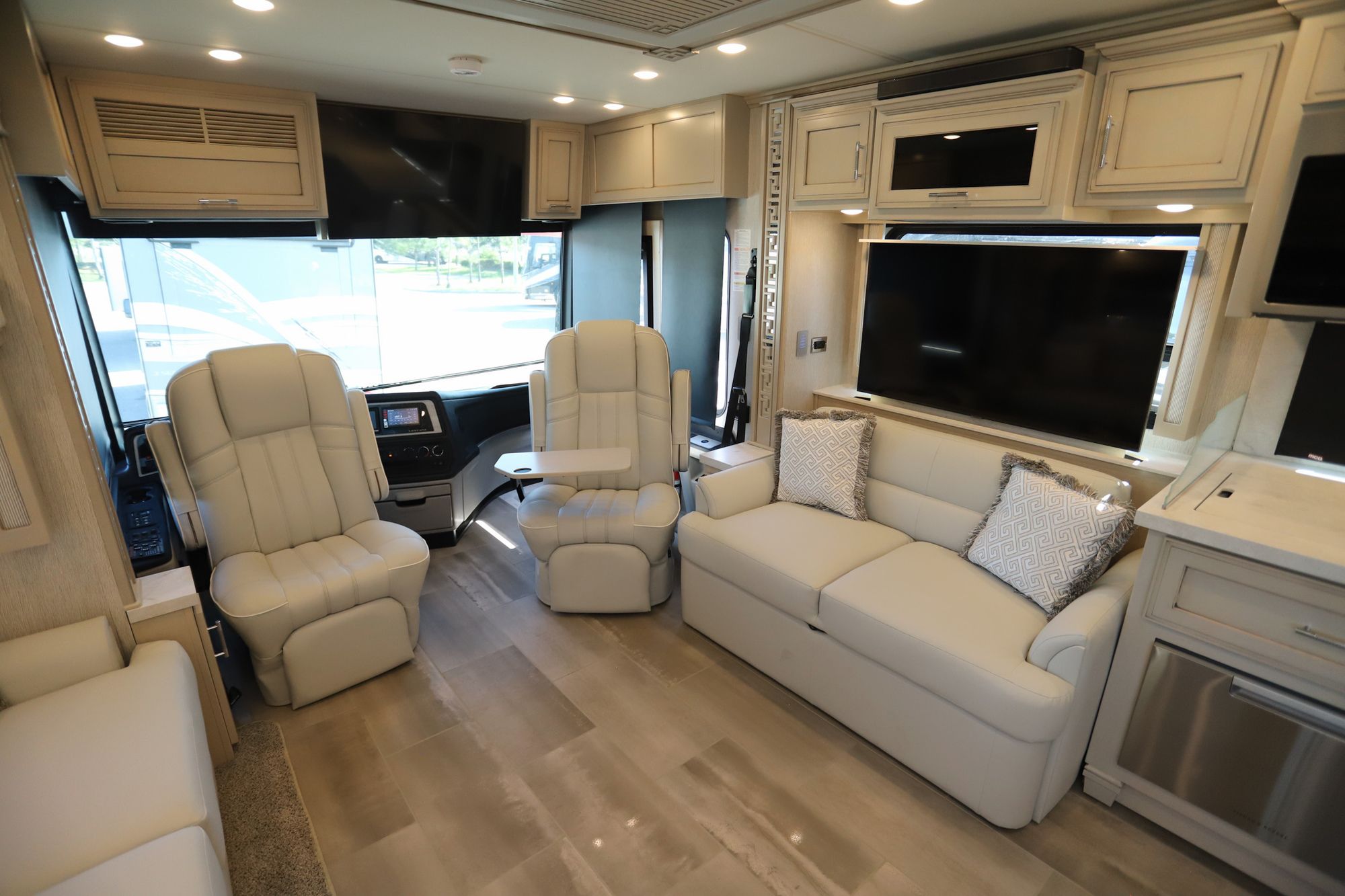 New 2022 Newmar Ventana 4310 Class A  For Sale