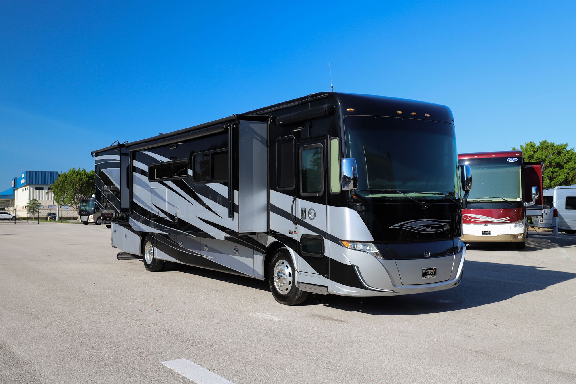 Used 2019 Tiffin Motor Homes Allegro Red 37PA Class A  For Sale