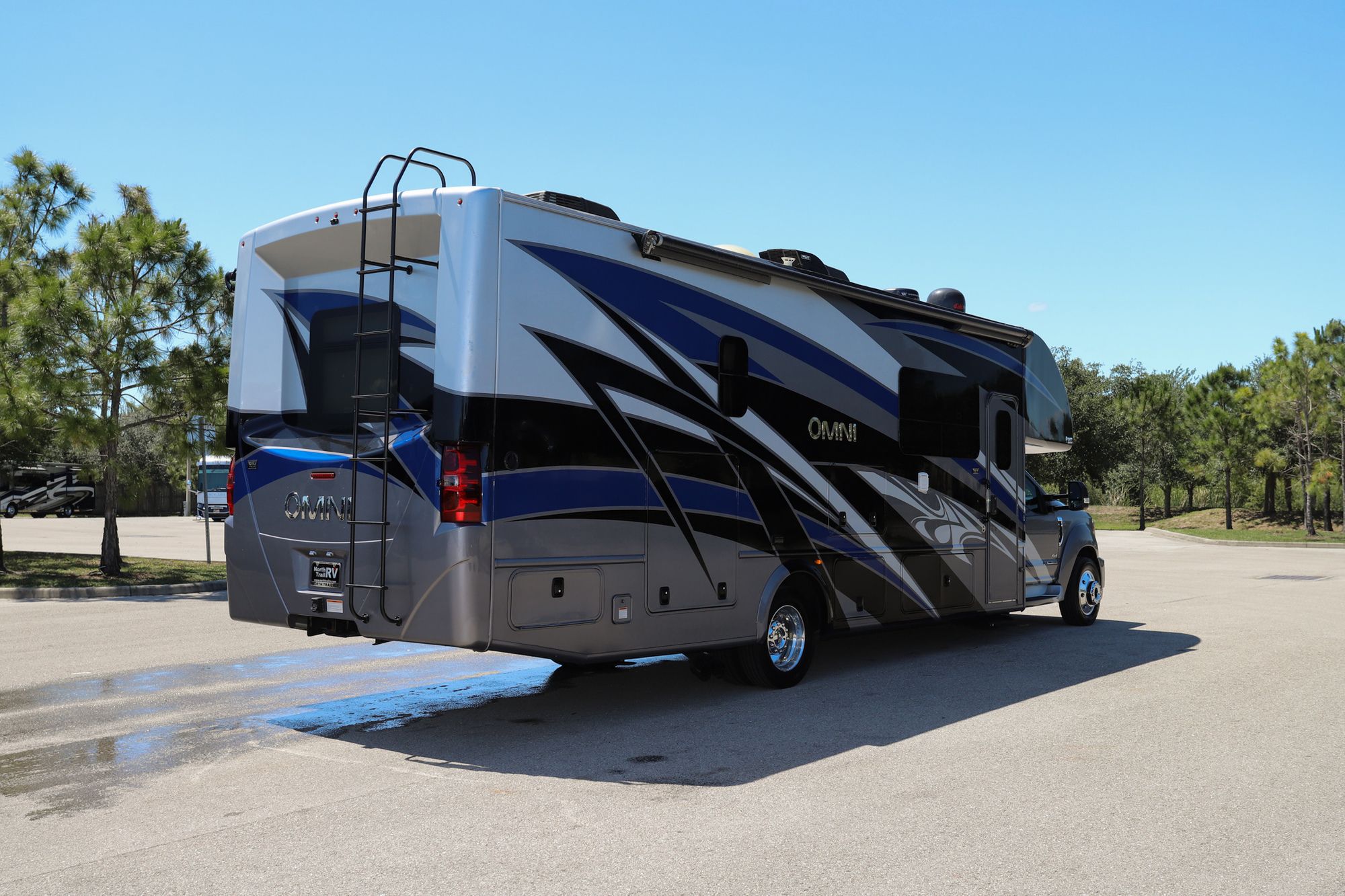 Used 2020 Thor Omni 34SV Super C  For Sale