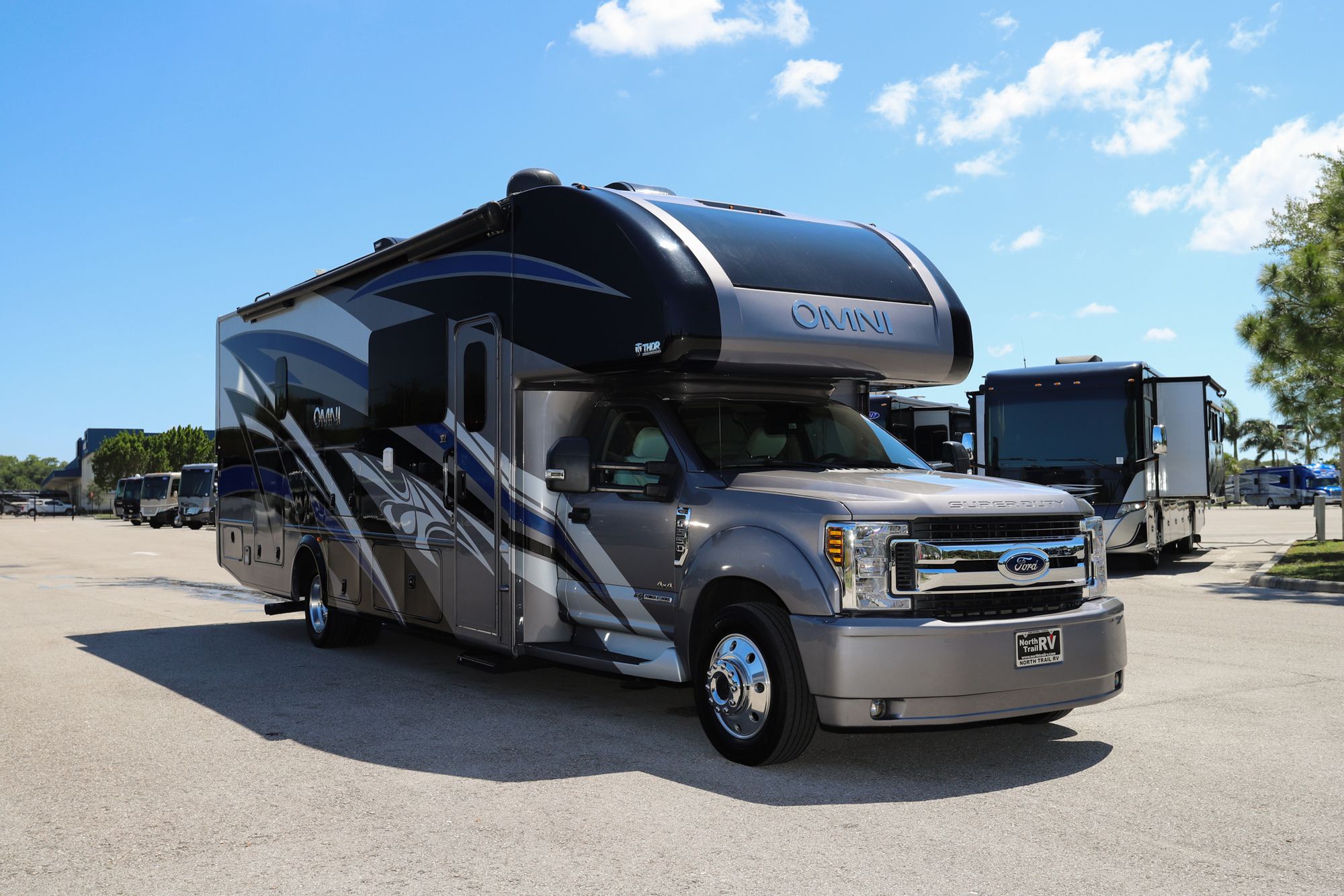 Used 2020 Thor Omni 34SV Super C  For Sale