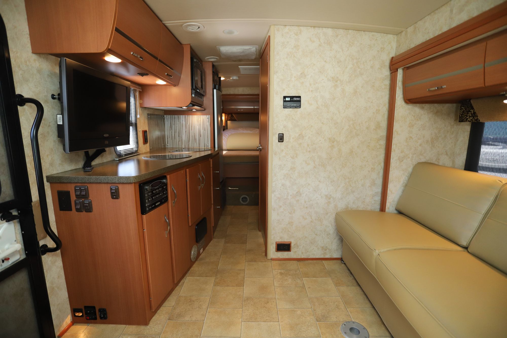 Used 2011 Winnebago View Profile 24G Class C  For Sale