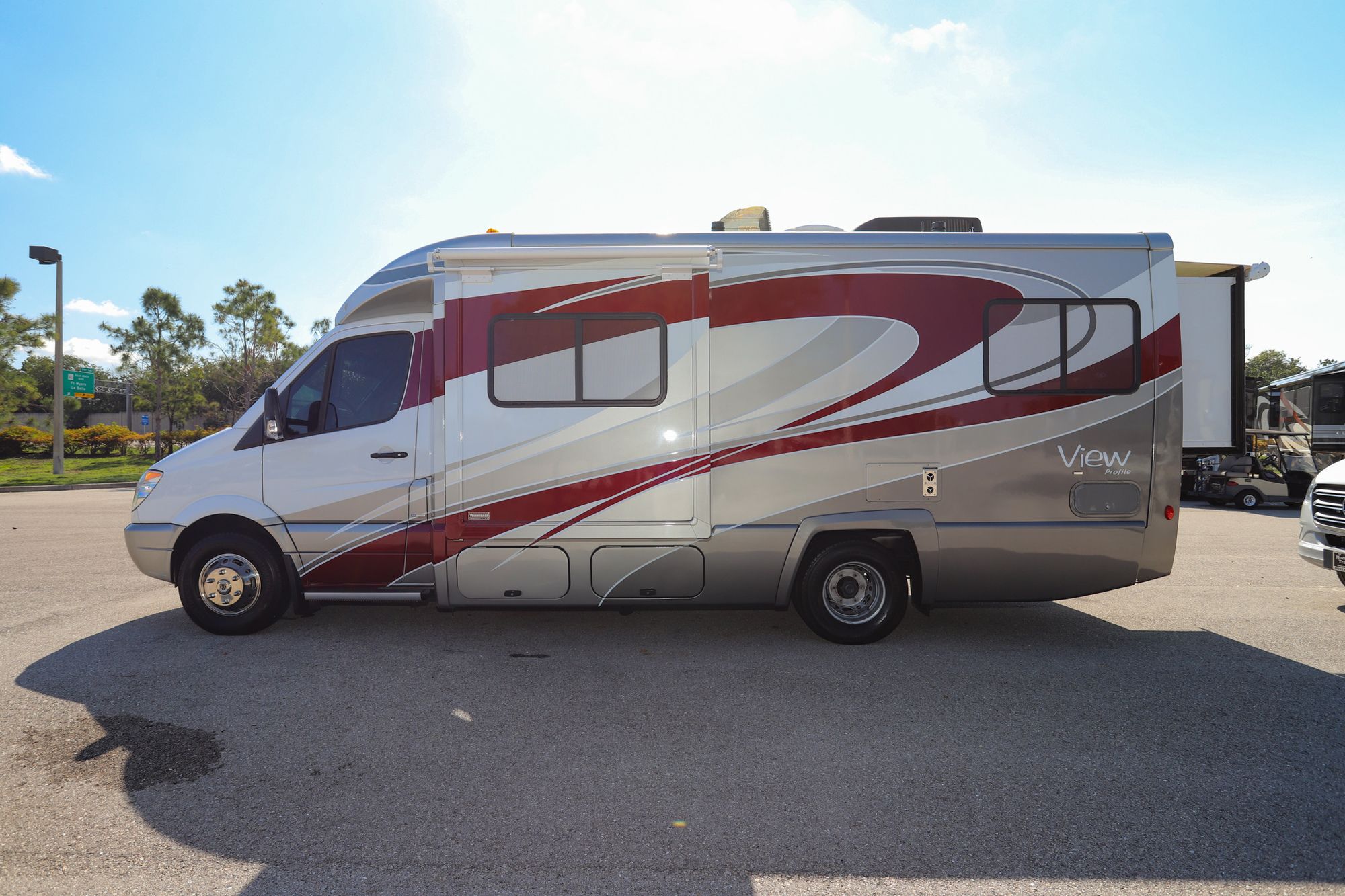 Used 2011 Winnebago View Profile 24G Class C  For Sale