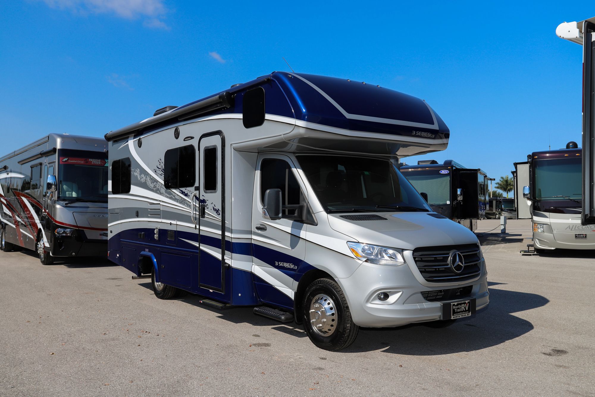 Used 2021 Dynamax Isata 3 24RW Class C  For Sale