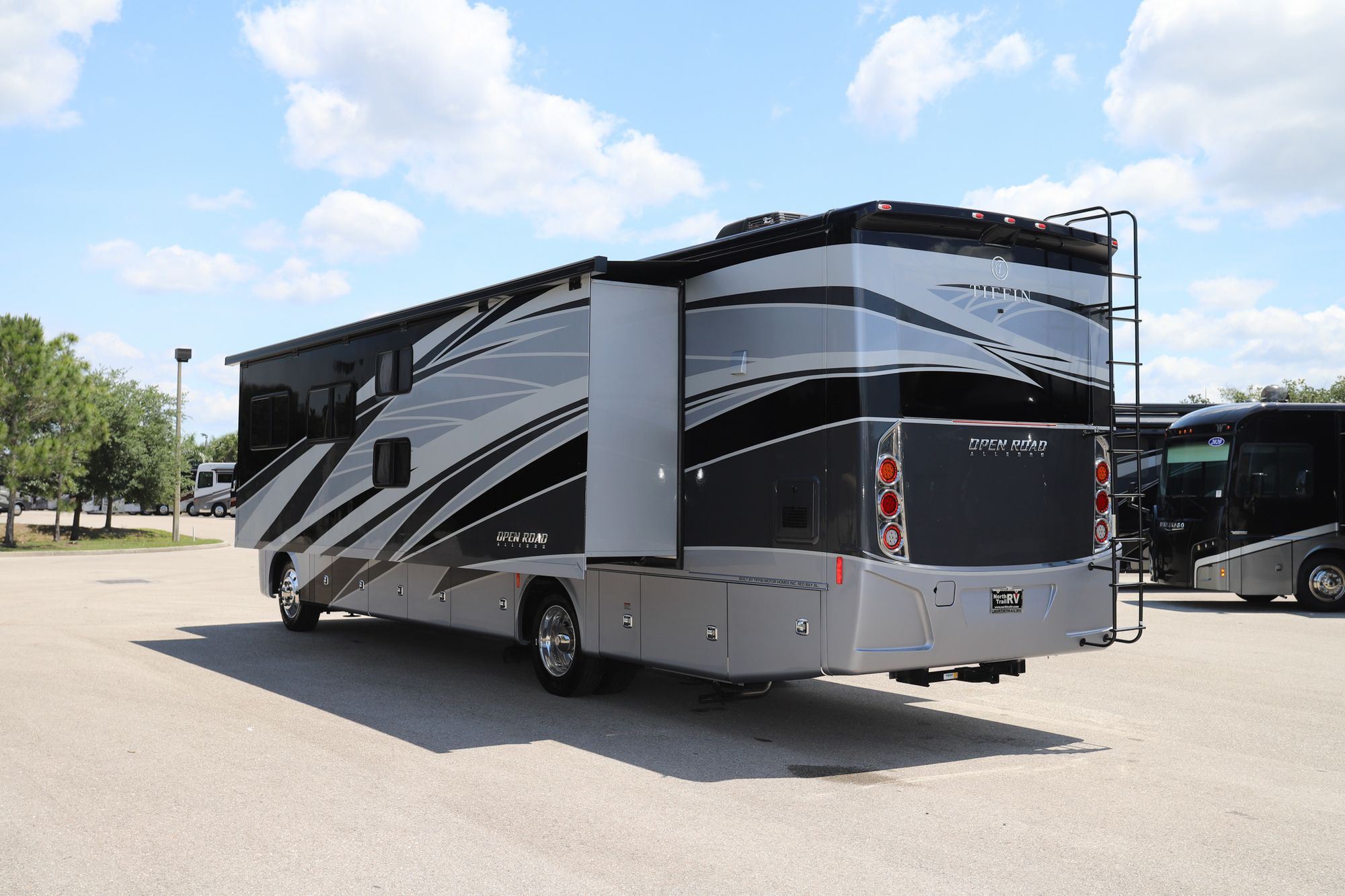 New 2022 Tiffin Motor Homes Allegro 36UA Class A  For Sale