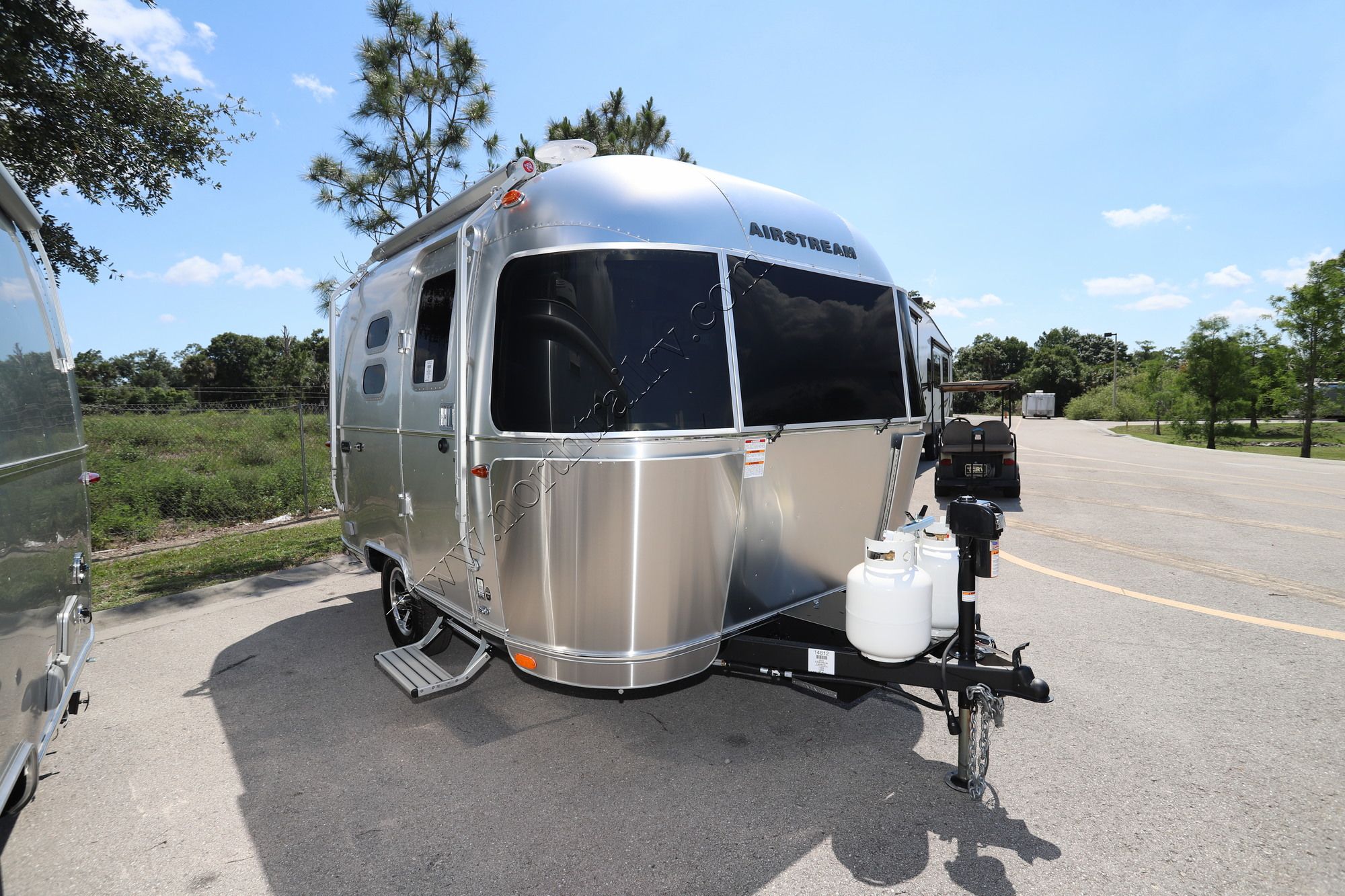 New 2022 Airstream Caravel 16RB Travel Trailer  For Sale