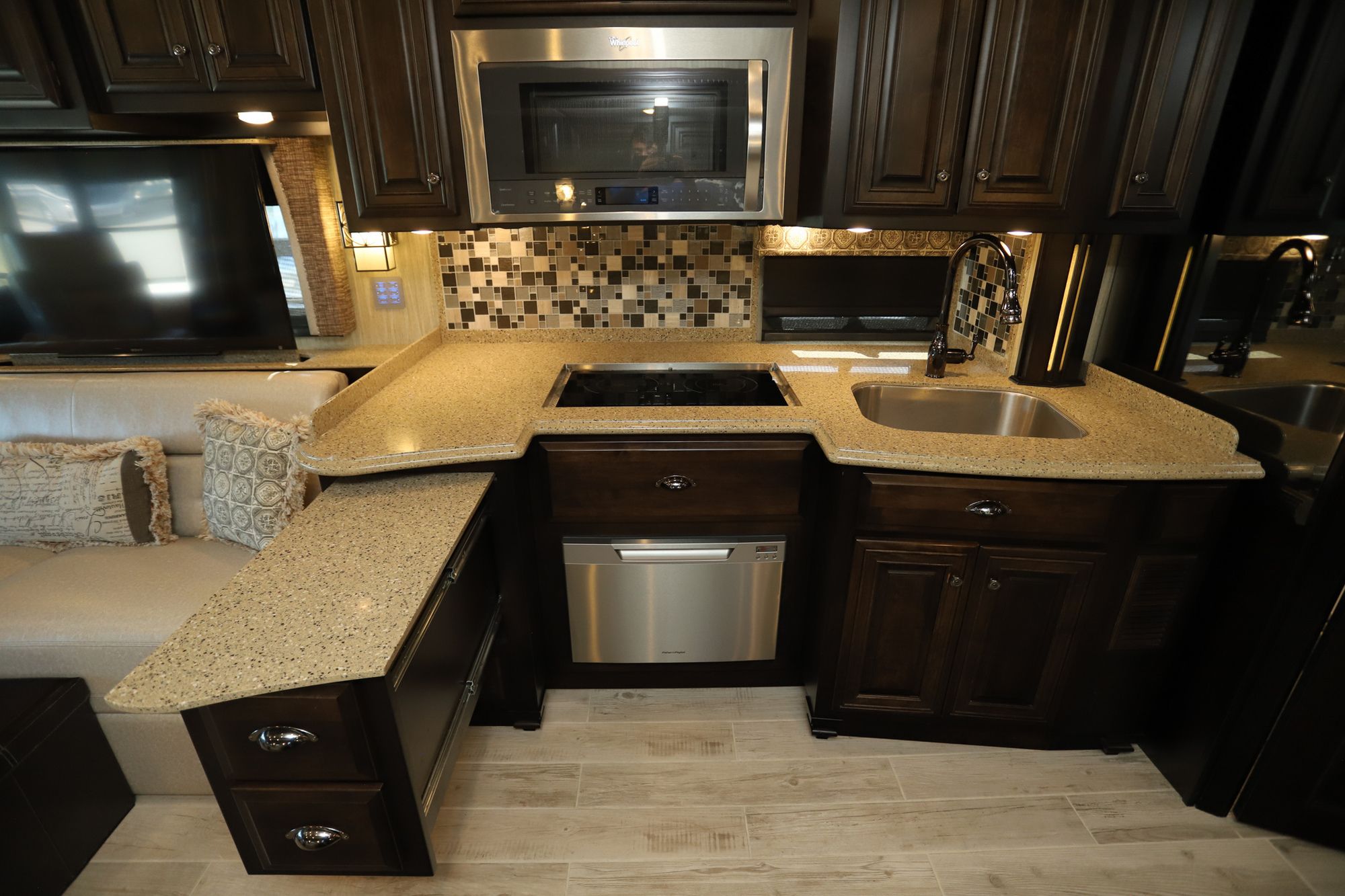 Used 2017 Newmar Dutch Star 4018 Class A  For Sale