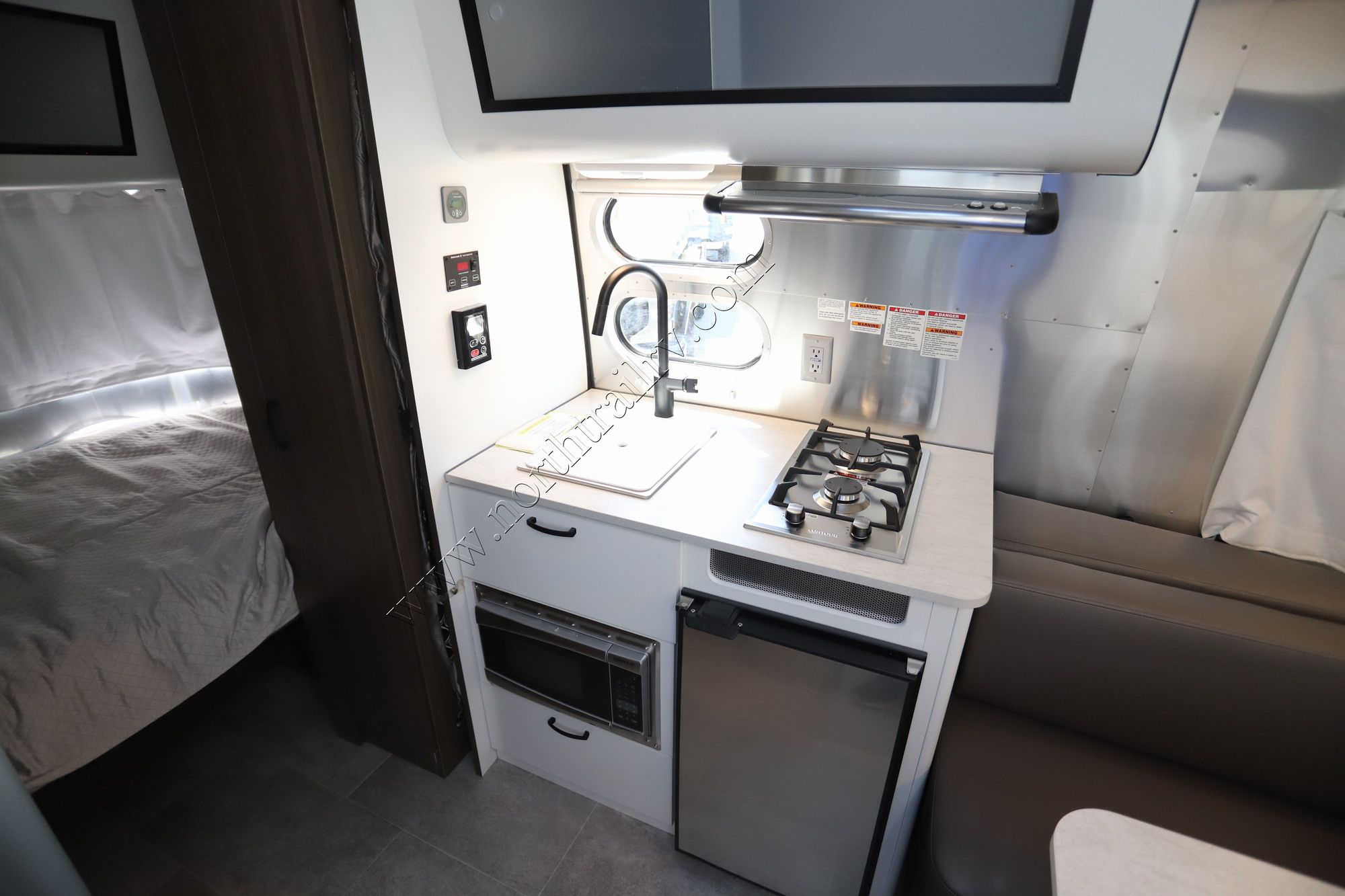 New 2022 Airstream Caravel 16RB Travel Trailer  For Sale