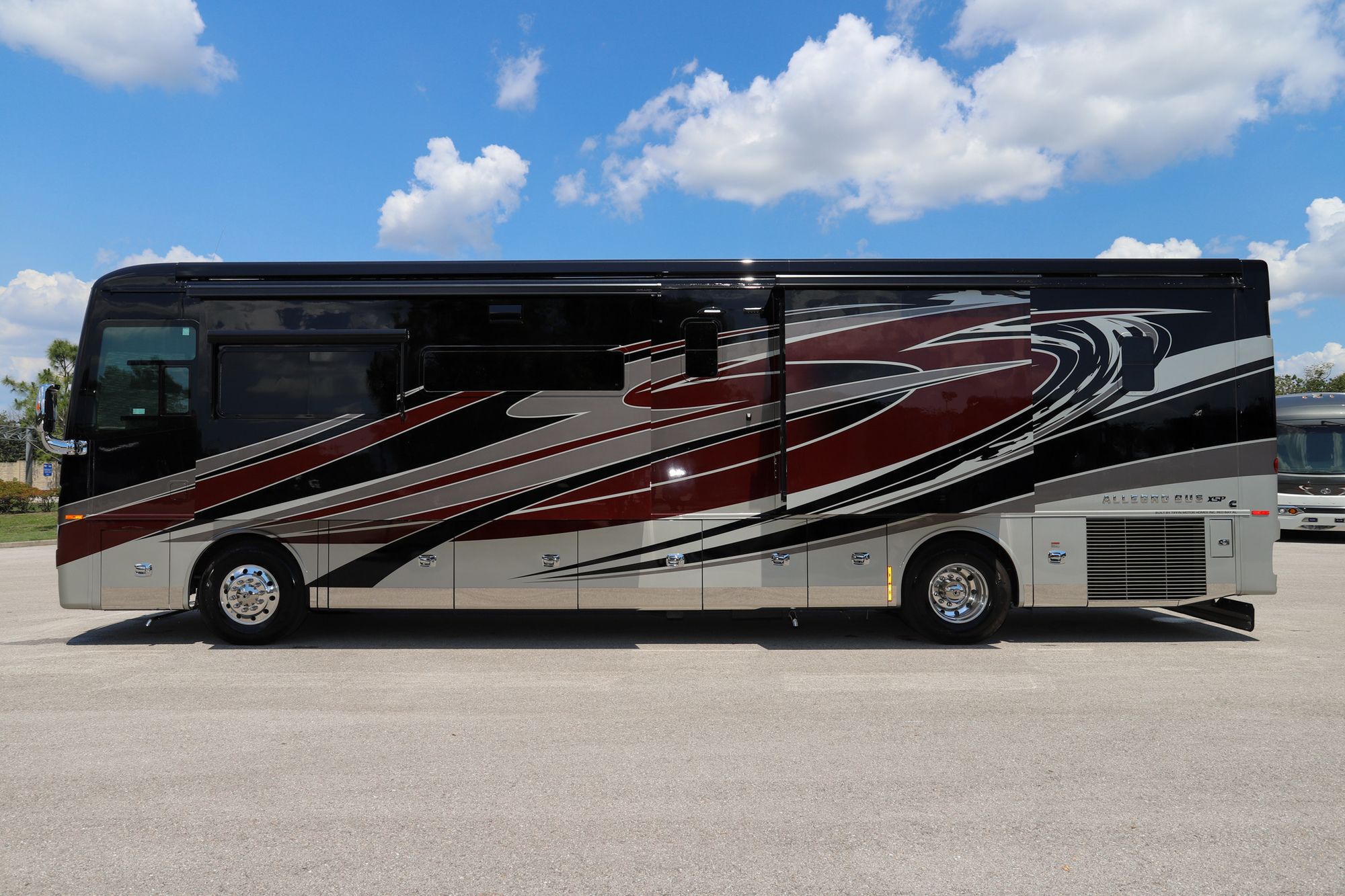 New 2022 Tiffin Motor Homes Allegro Bus 40IP Class A  For Sale