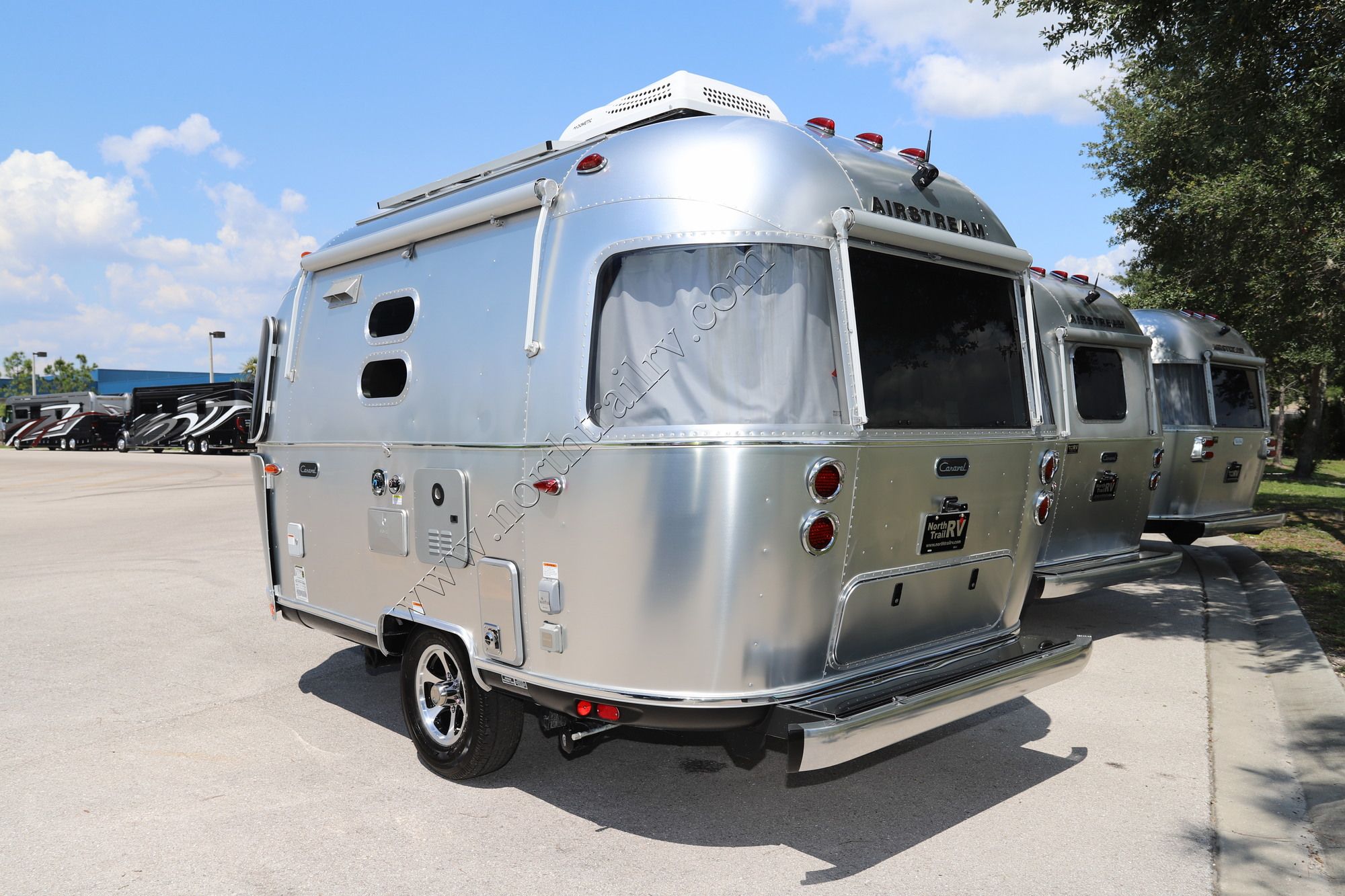 New 2022 Airstream Caravel 16RB Travel Trailer  For Sale