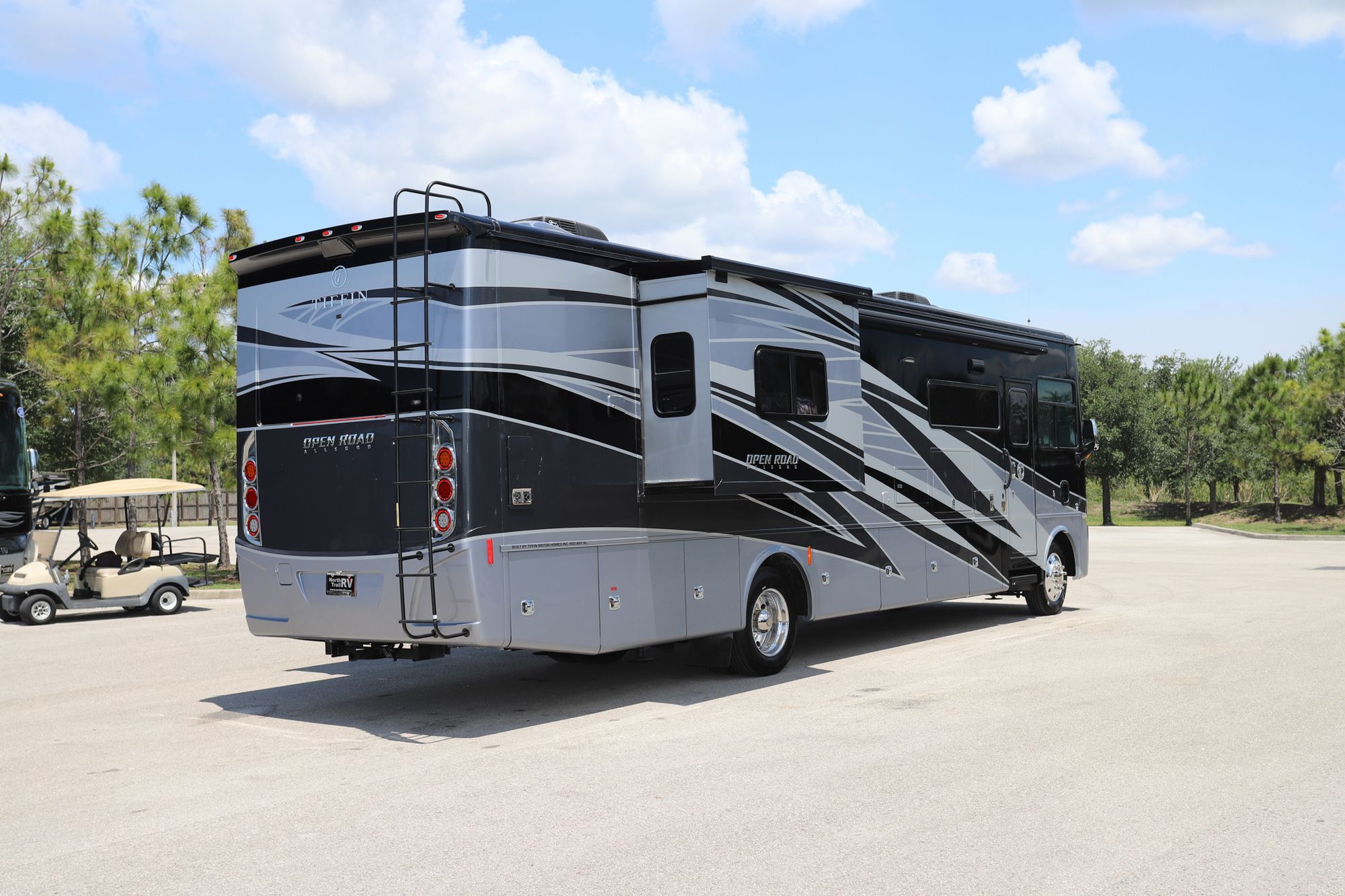 New 2022 Tiffin Motor Homes Allegro 36UA Class A  For Sale