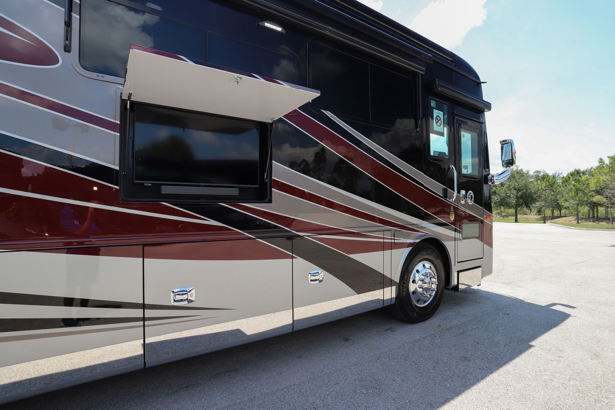 New 2022 Tiffin Motor Homes Allegro Bus 40IP Class A  For Sale