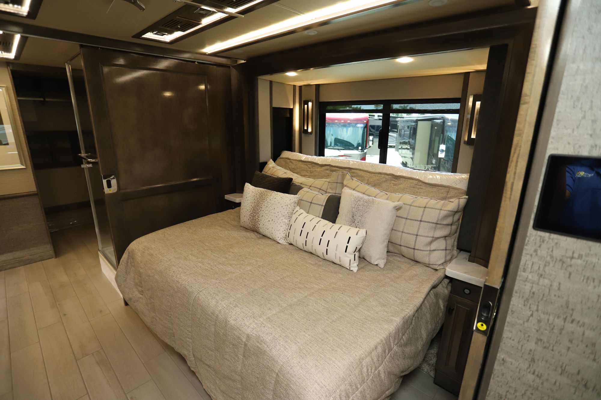 New 2022 Tiffin Motor Homes Allegro Bus 45OPP Class A  For Sale