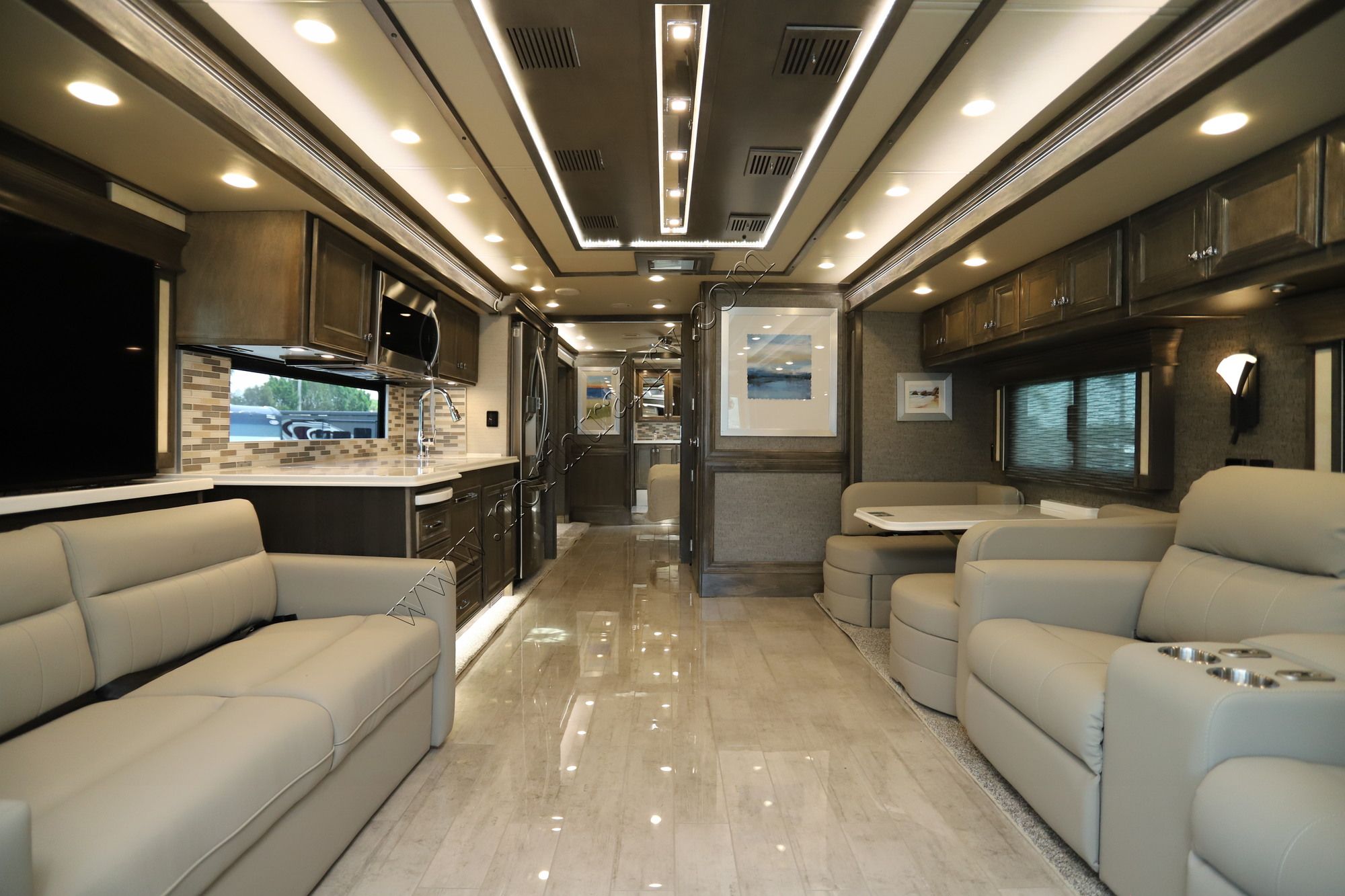 New 2022 Tiffin Motor Homes Phaeton 37BH Class A  For Sale