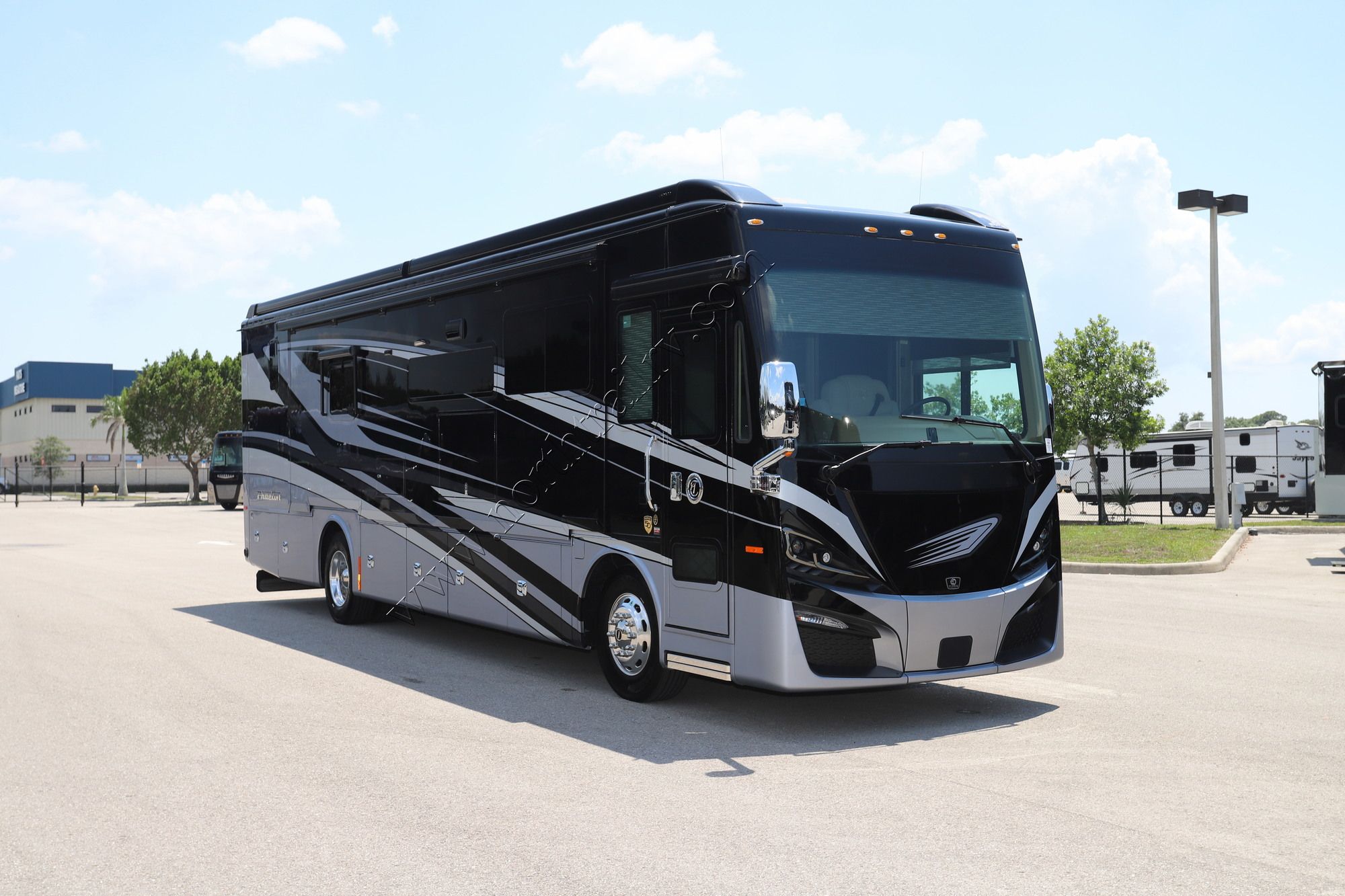 New 2022 Tiffin Motor Homes Phaeton 37BH Class A  For Sale