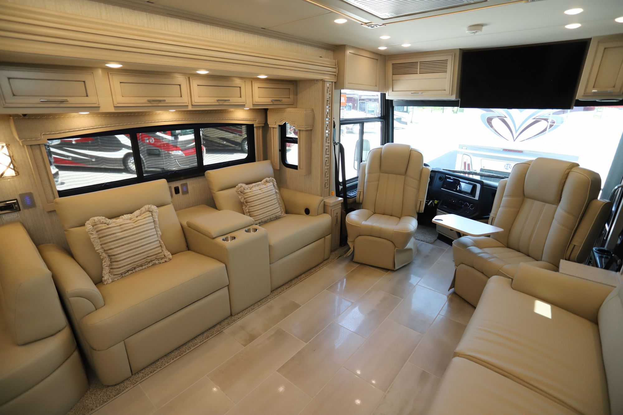 New 2022 Newmar Ventana 4369 Class A  For Sale