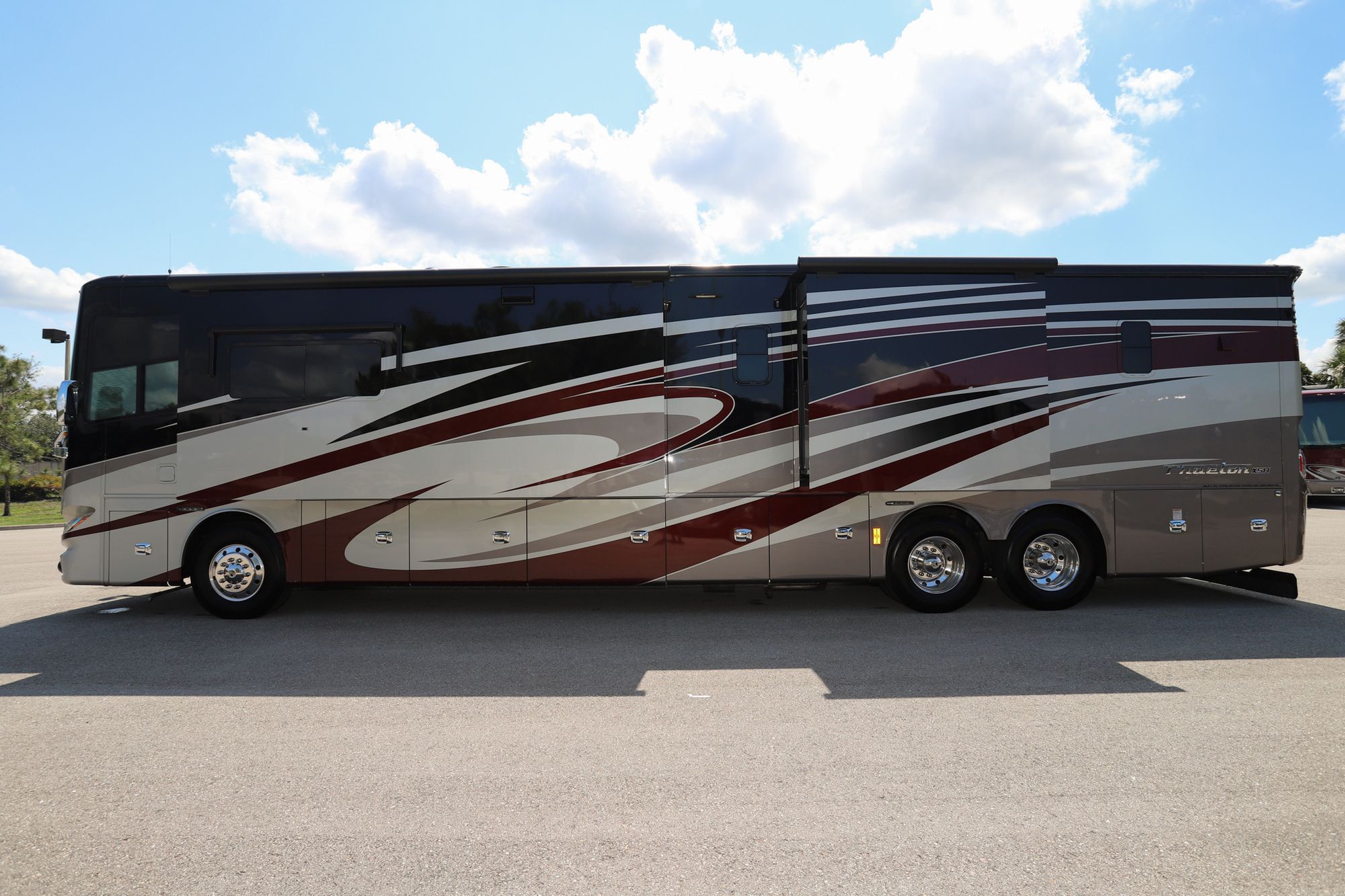 Used 2017 Tiffin Motor Homes Phaeton 44OH Class A  For Sale