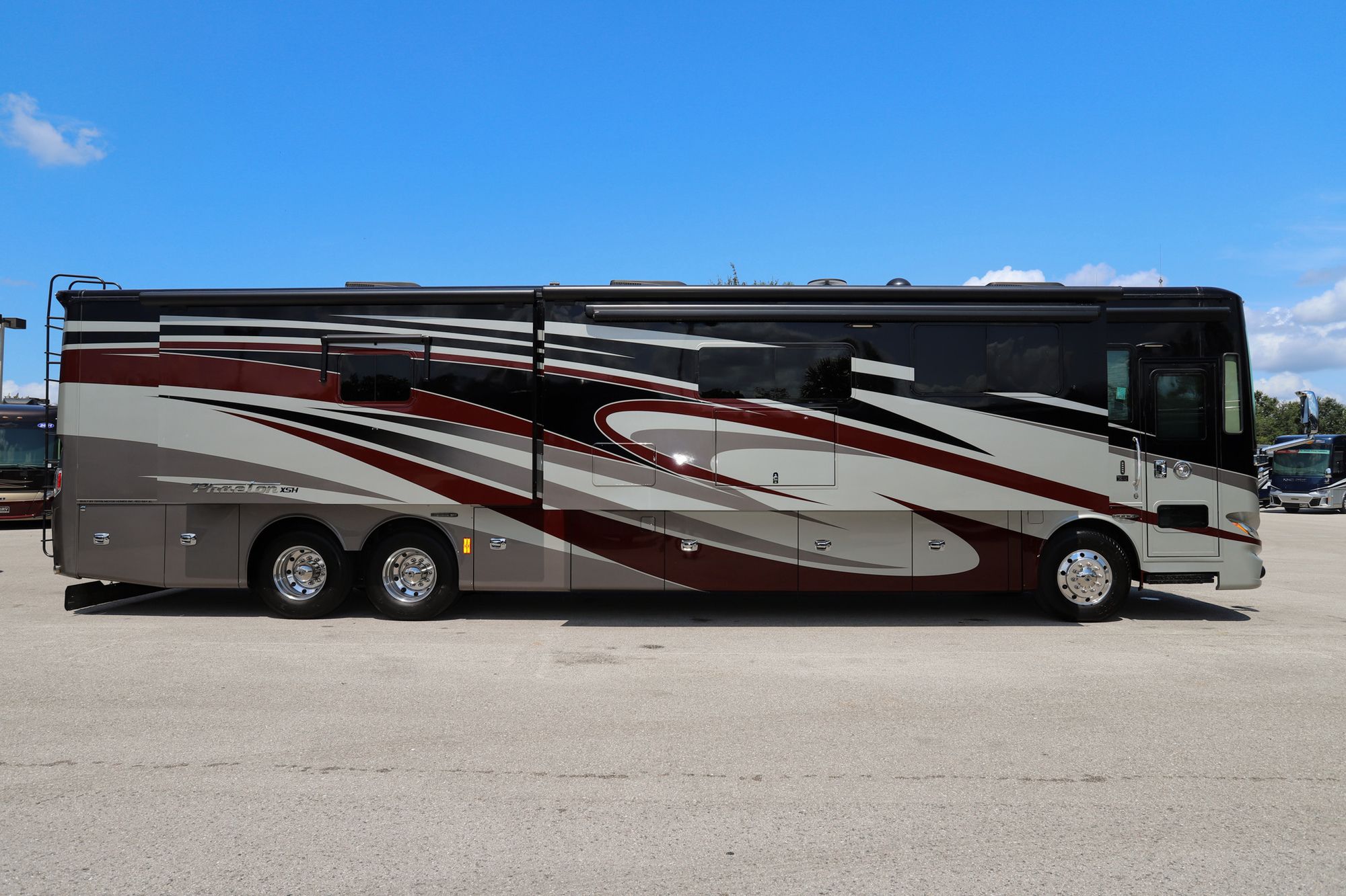 Used 2017 Tiffin Motor Homes Phaeton 44OH Class A  For Sale