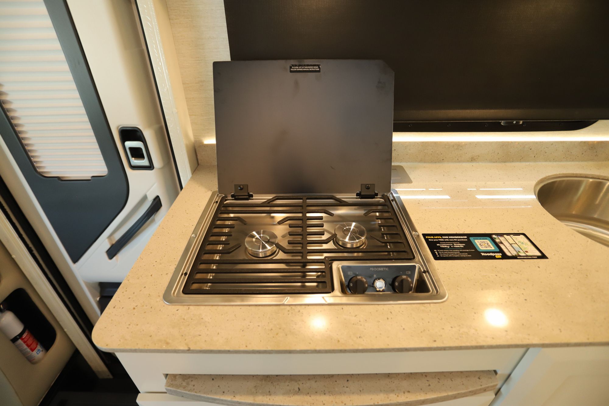 New 2022 Tiffin Motor Homes Wayfarer 25RW Class C  For Sale