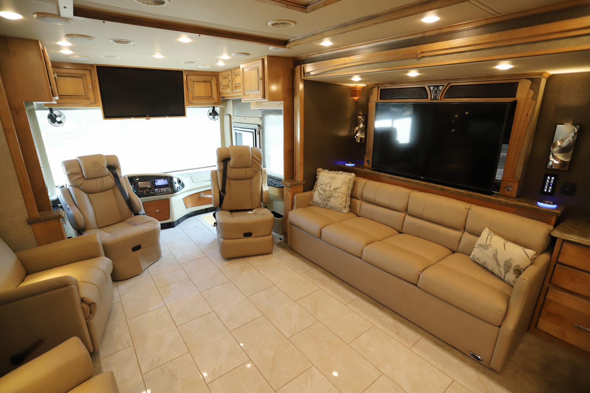 Used 2017 Tiffin Motor Homes Phaeton 44OH Class A  For Sale