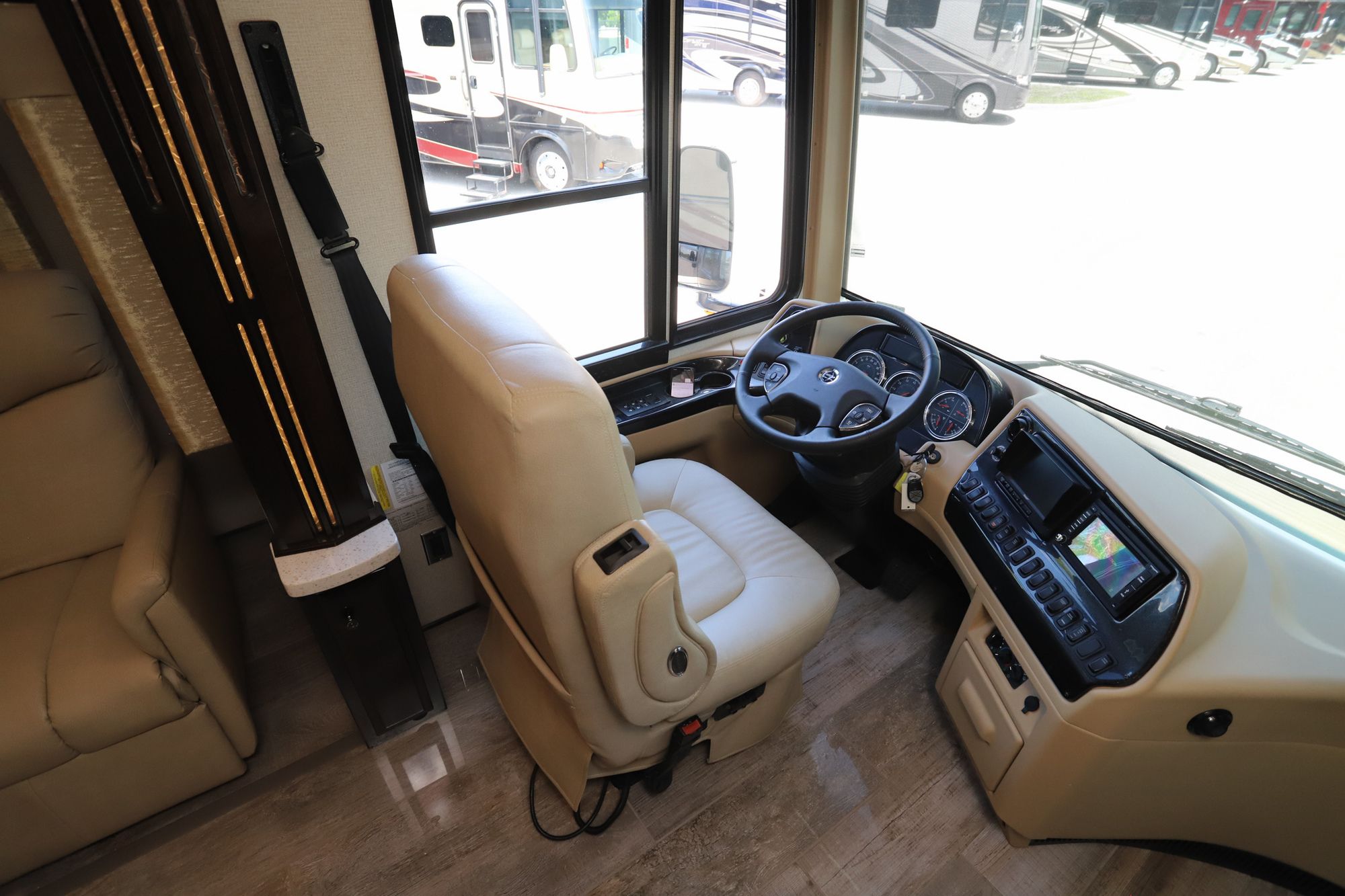 Used 2018 Newmar Dutch Star 4018 Class A  For Sale