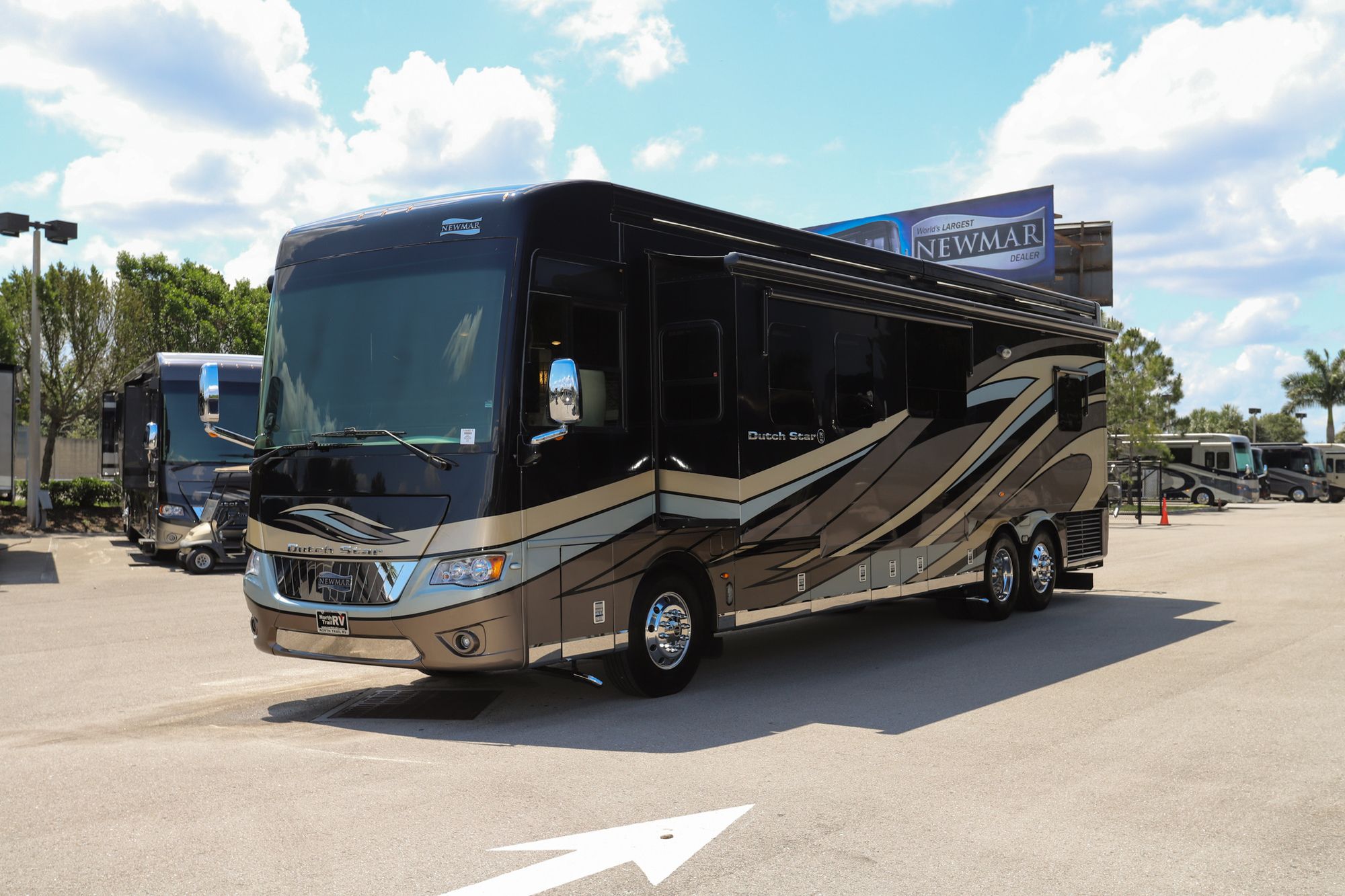 Used 2018 Newmar Dutch Star 4018 Class A  For Sale