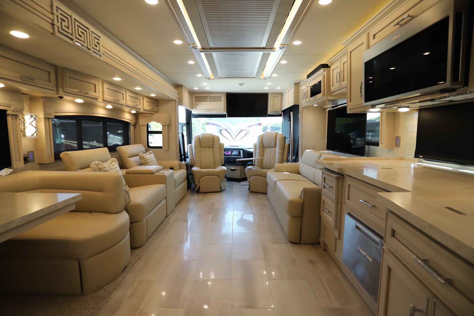 New 2022 Newmar Ventana 4369 Class A  For Sale