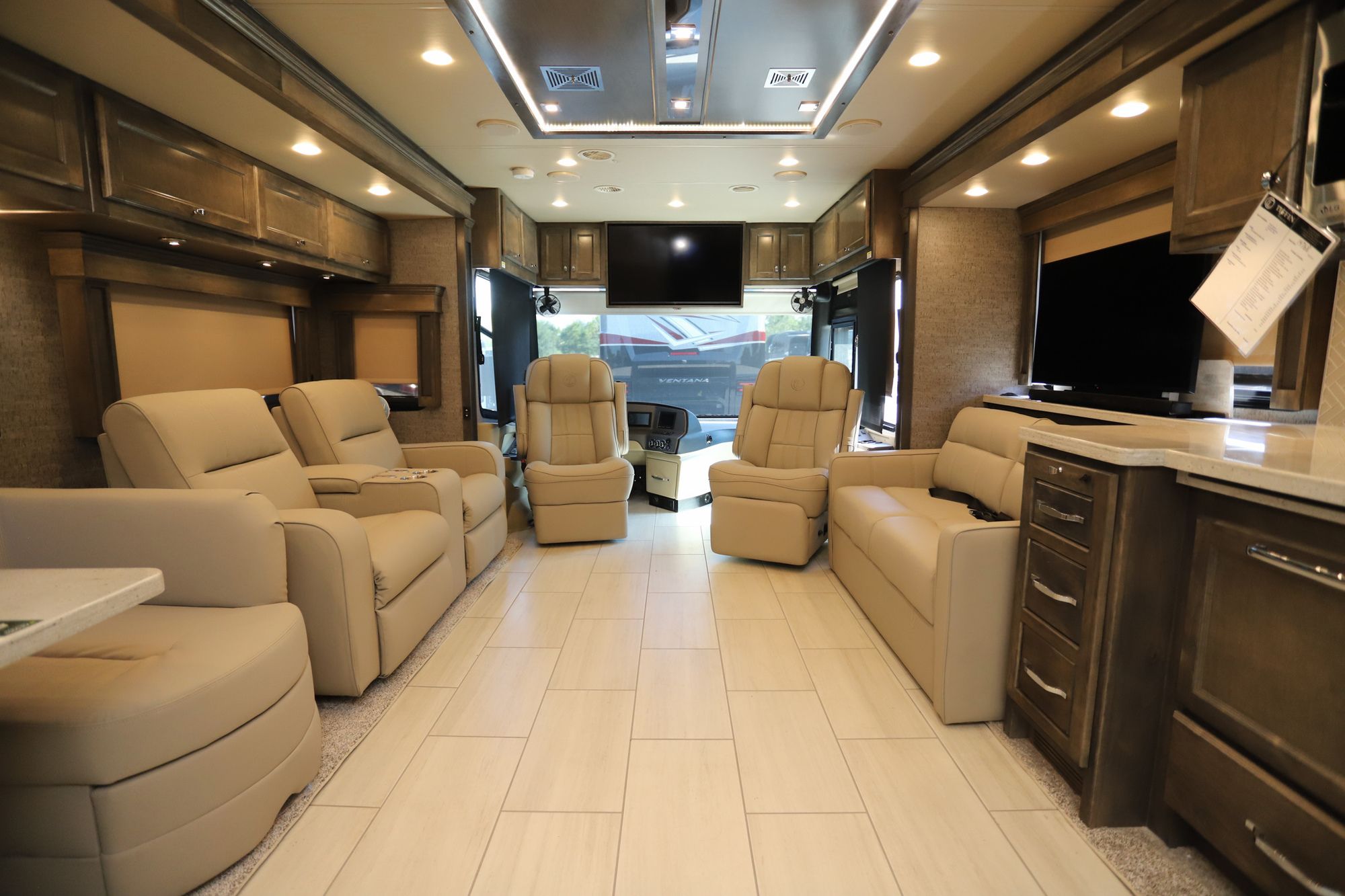 New 2022 Tiffin Motor Homes Allegro Red 37BA Class A  For Sale