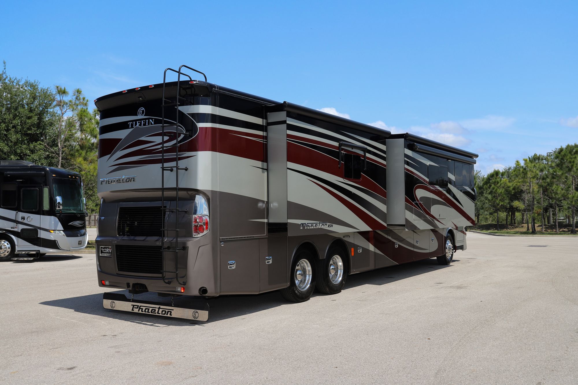 Used 2017 Tiffin Motor Homes Phaeton 44OH Class A  For Sale