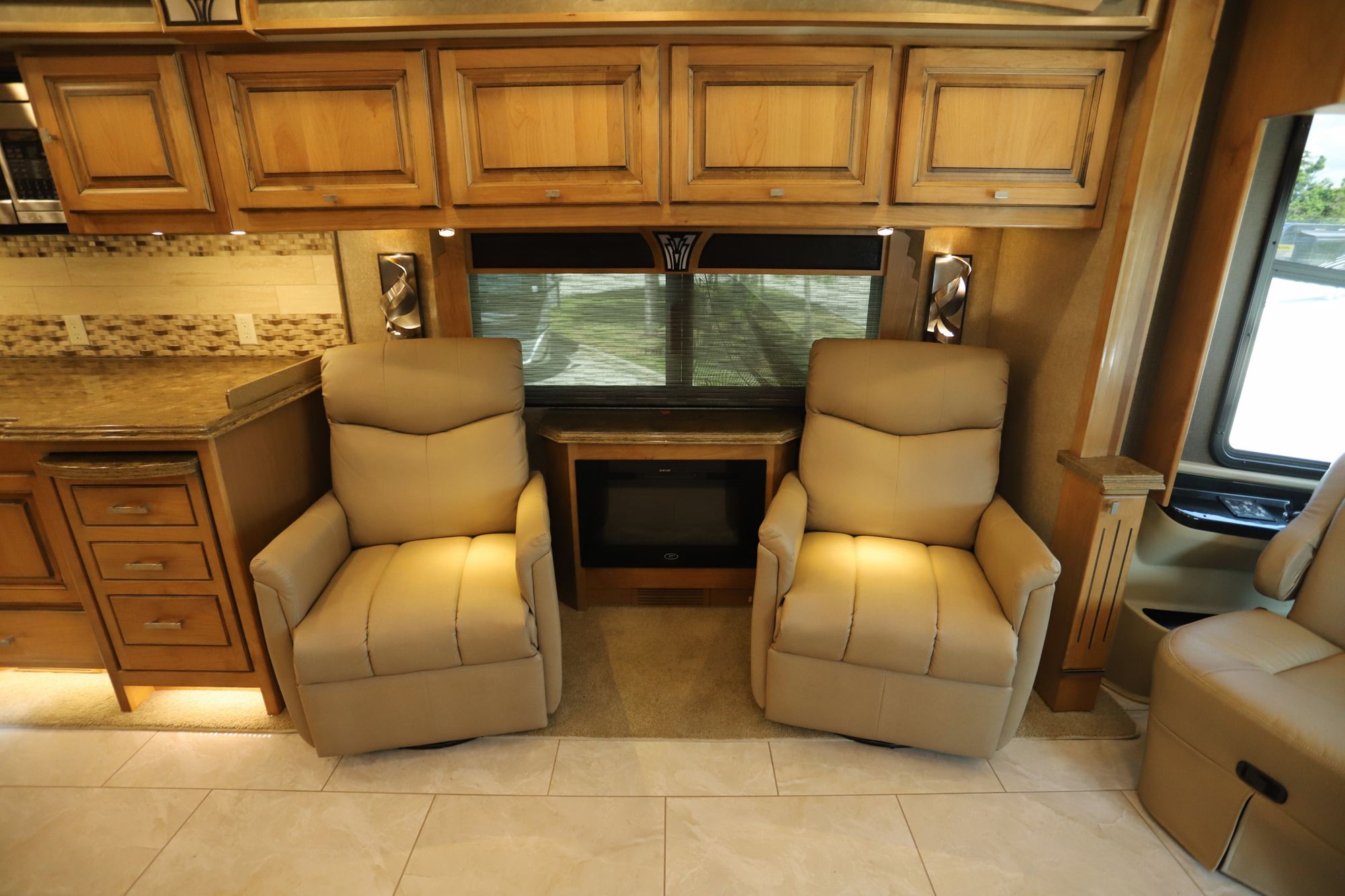 Used 2017 Tiffin Motor Homes Phaeton 44OH Class A  For Sale