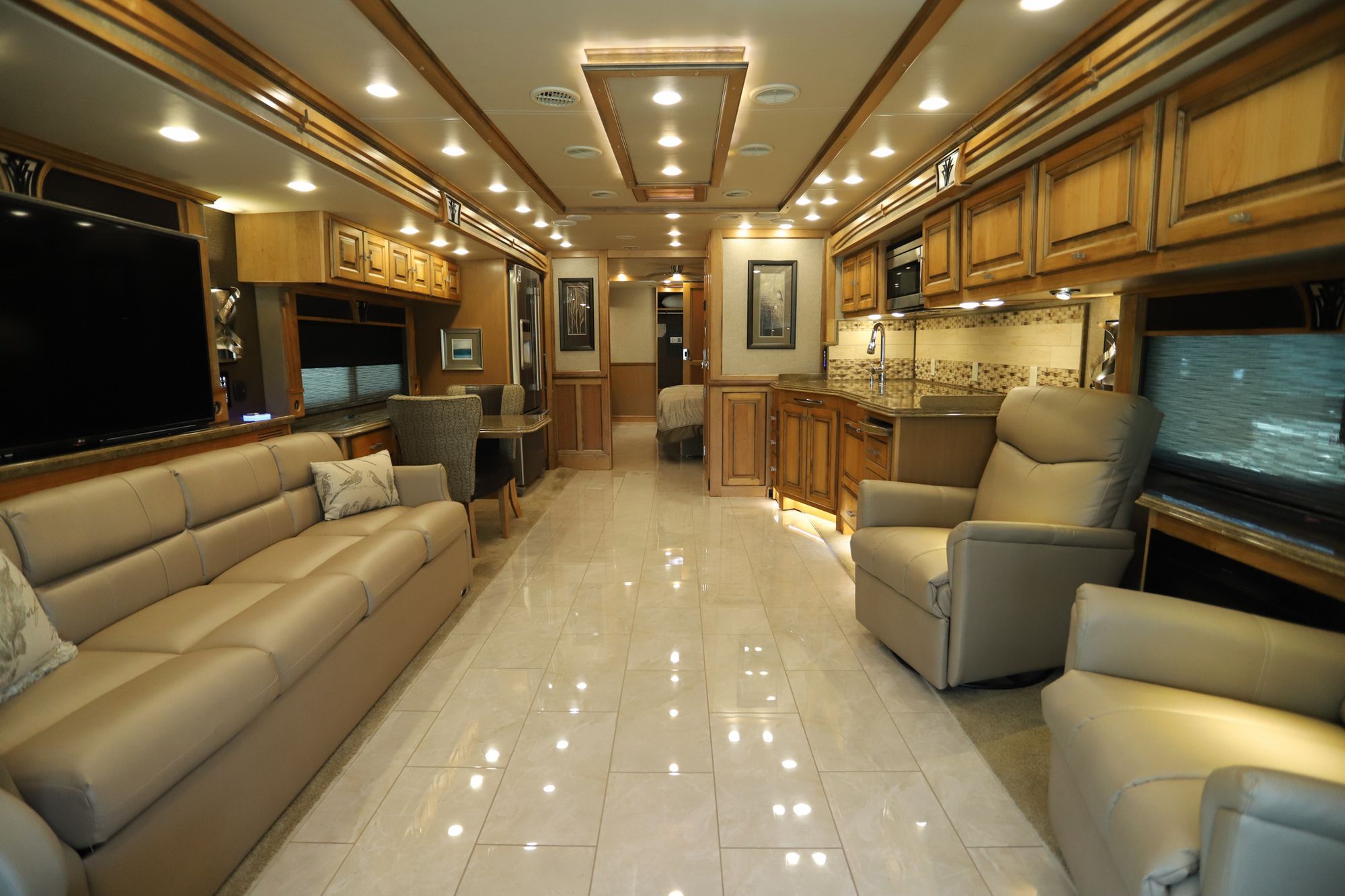 Used 2017 Tiffin Motor Homes Phaeton 44OH Class A  For Sale