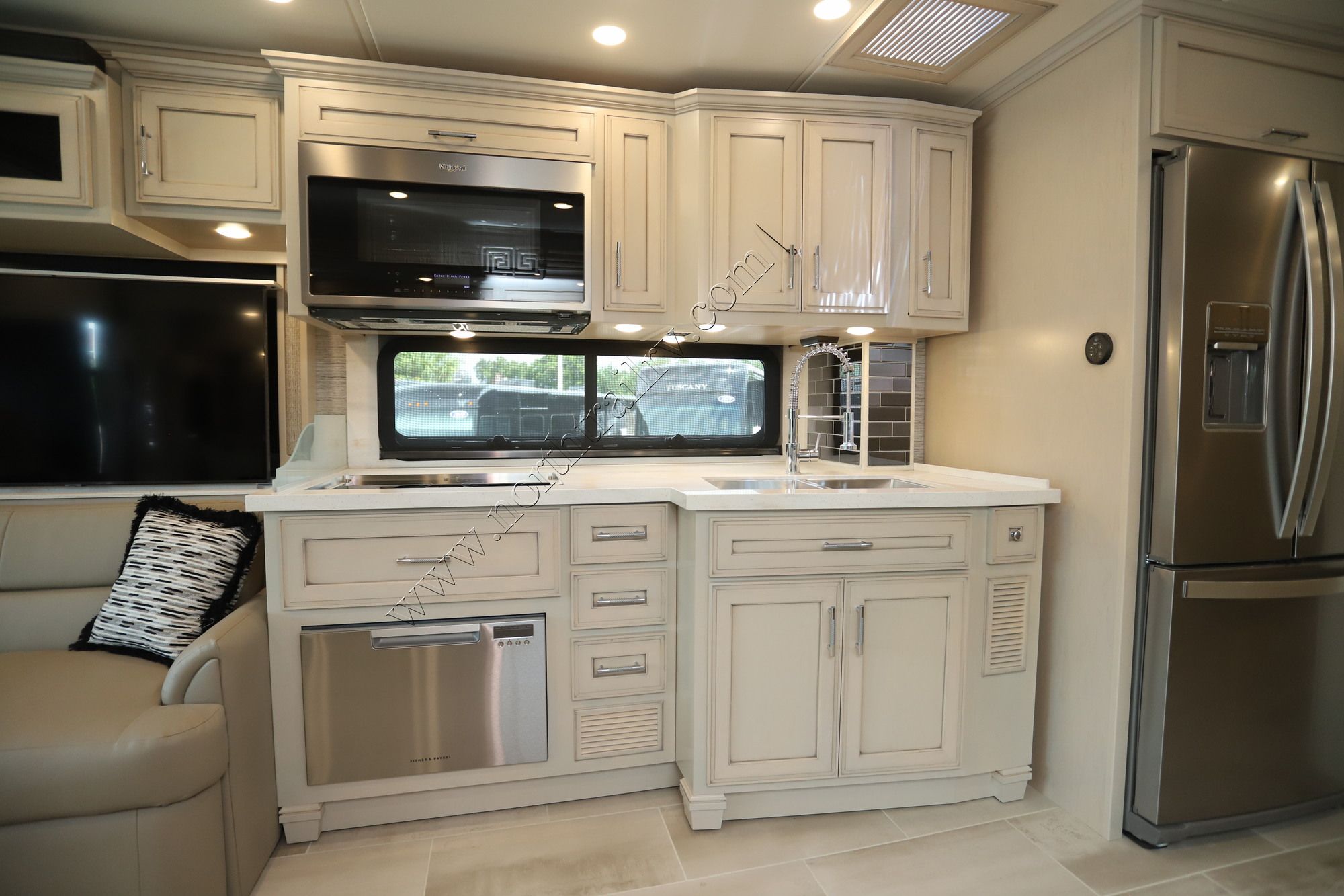 New 2022 Newmar Ventana 4326 Class A  For Sale