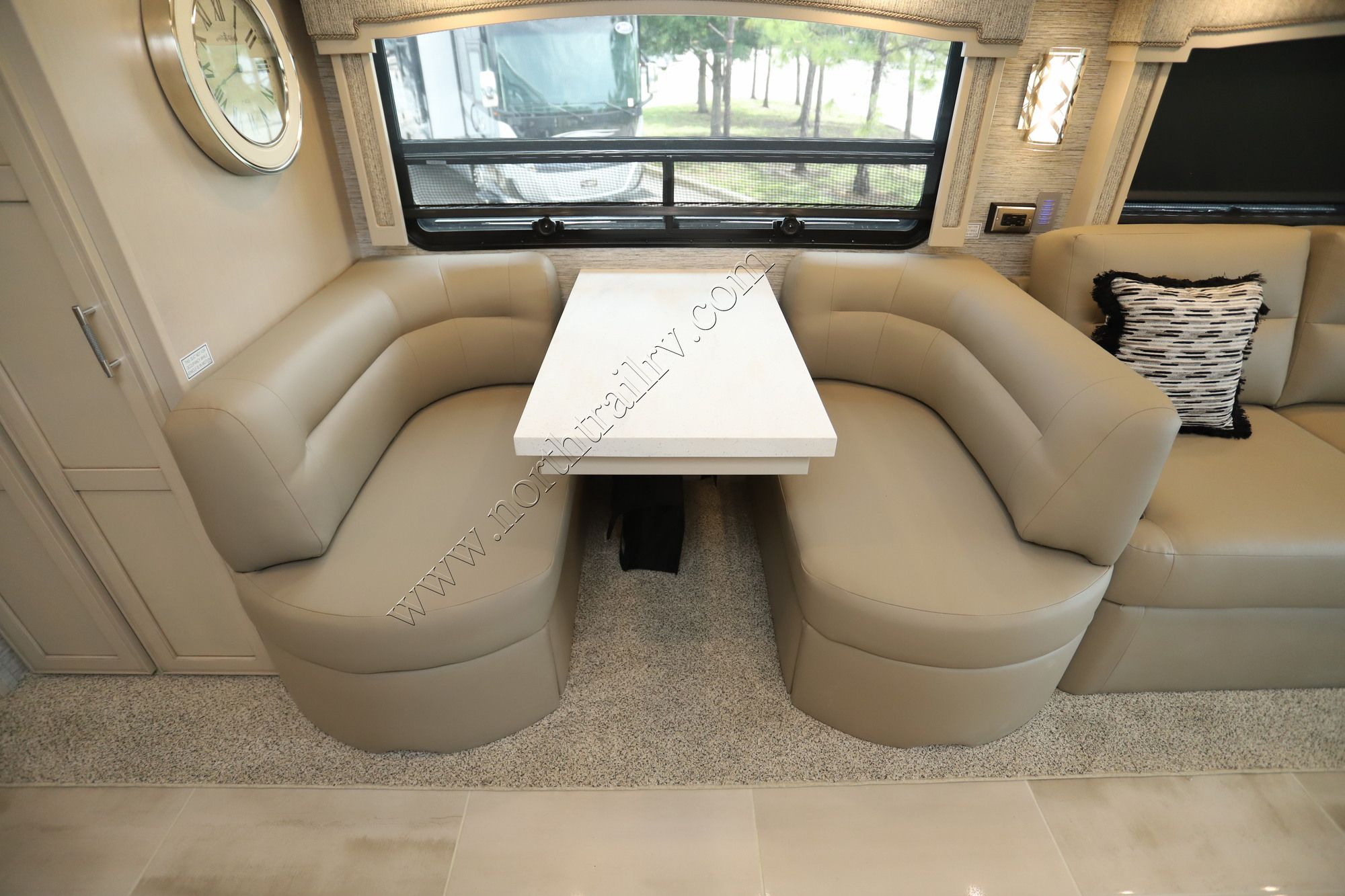 New 2022 Newmar Ventana 4326 Class A  For Sale